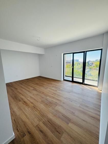 De Vanzare Apartament 3 Camere Zona Aviatiei — fotografia 5