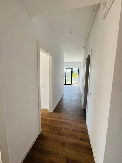 De Vanzare Apartament 3 Camere Zona Aviatiei — fotografia 6