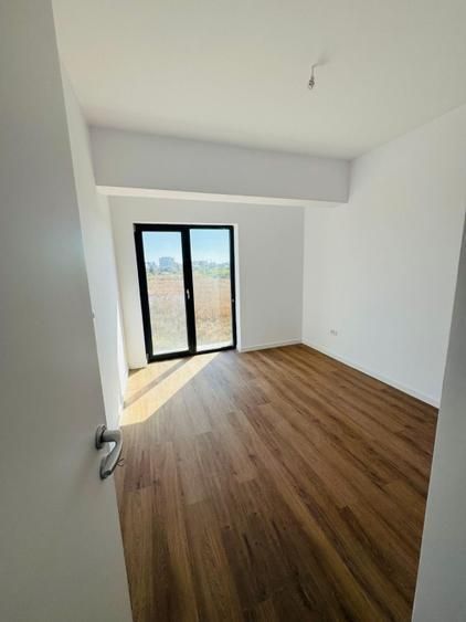 De Vanzare Apartament 3 Camere Zona Aviatiei — fotografia 8