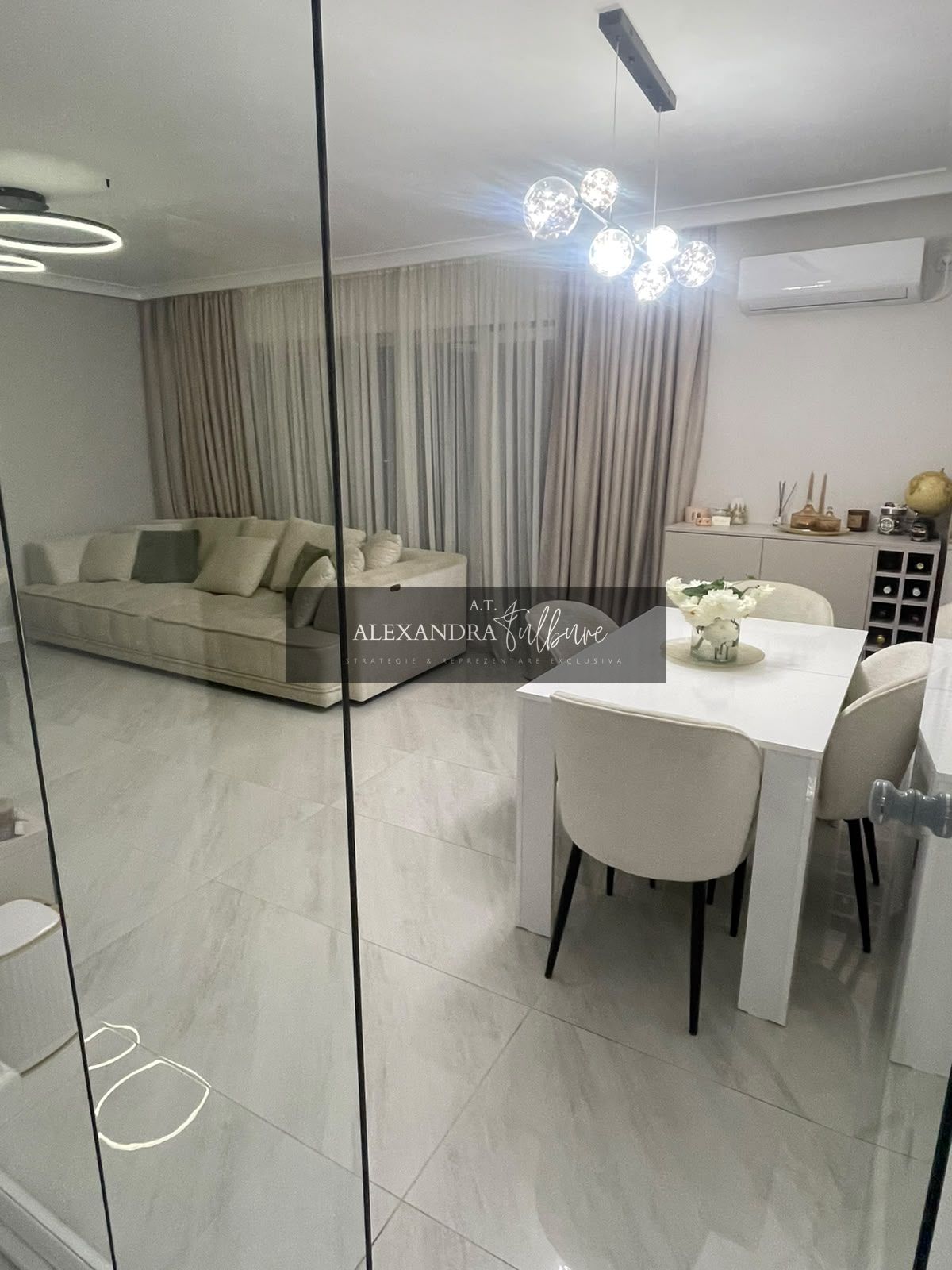 Apartament 2 camere decomandate, etaj intermediar, terasa, parcare — fotografia 5