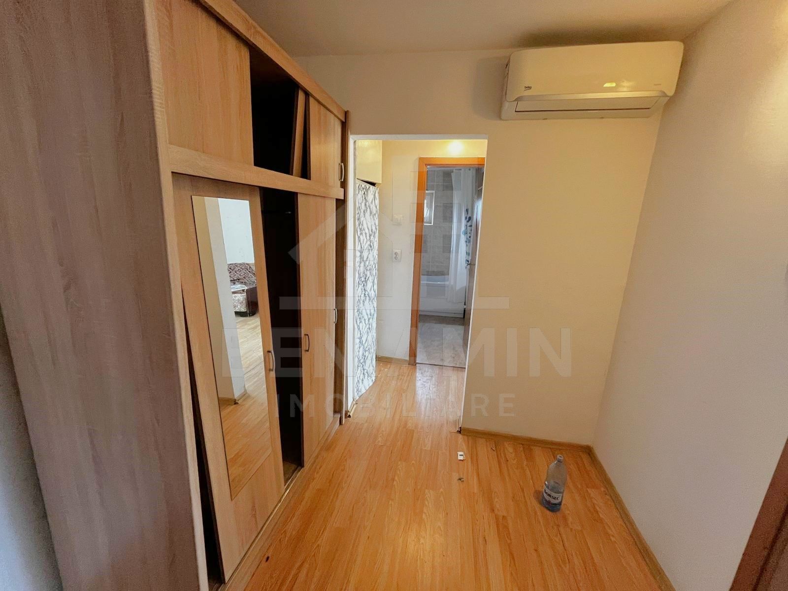 2Camere-Decomandat-50mp-Centrala Termica-AC-Zona Excelenta-Gara-Liber — fotografia 5