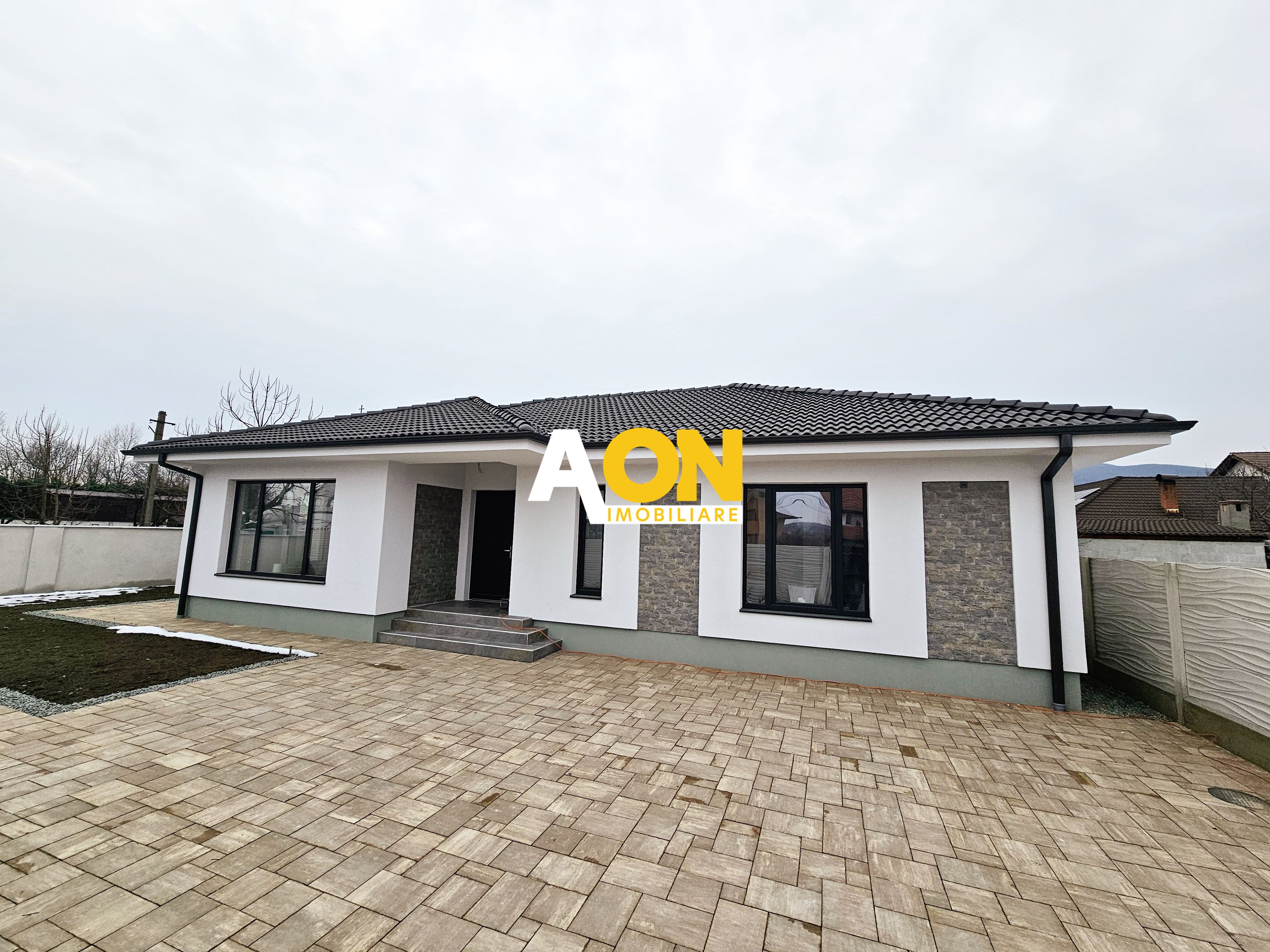 Casa 4 camere, predare la cheie, 560 mp teren, Micești