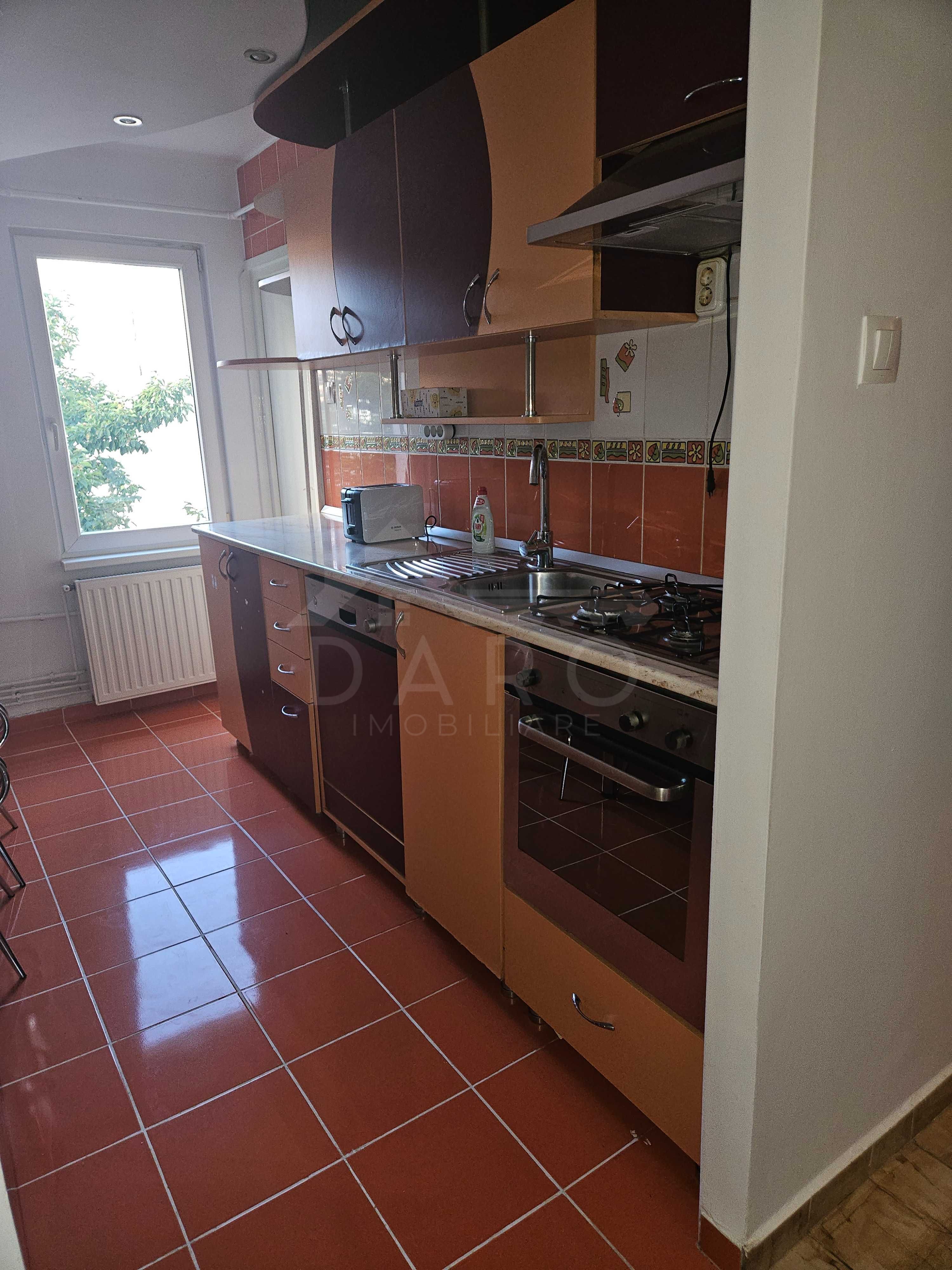 Imobiliare inchiriere apartament 3 camere — fotografia 6