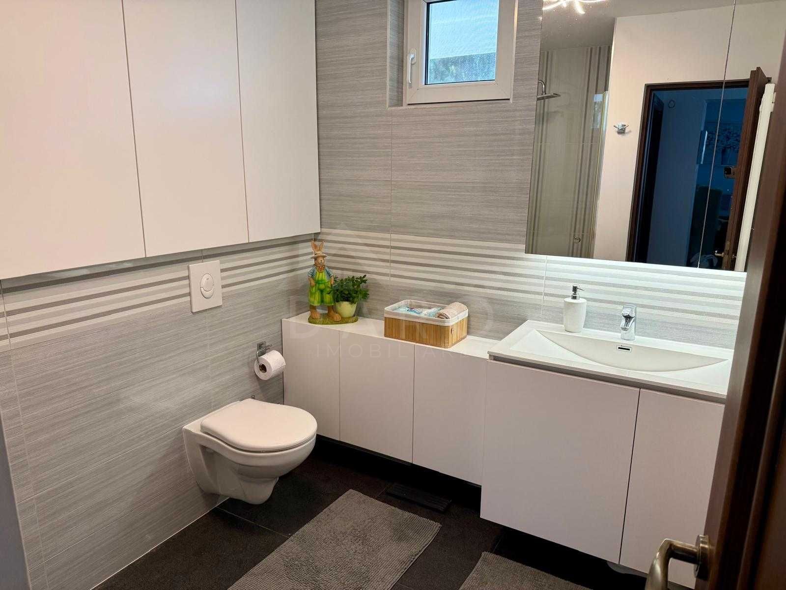 Apartament cu 2 camere, decomandat, etajul 3, complet renovat, ideal pentru locuit sau investiție, situat in cartierul Tudor, str Moldovei. — fotografia 6