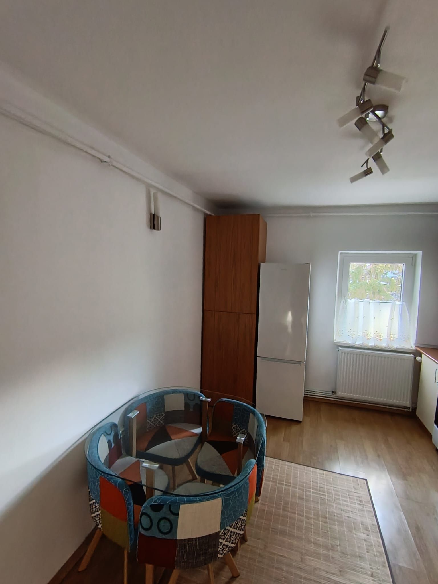 Apartament cu 2 camere, 55 mp, centrală proprie și aer condiționat — fotografia 5