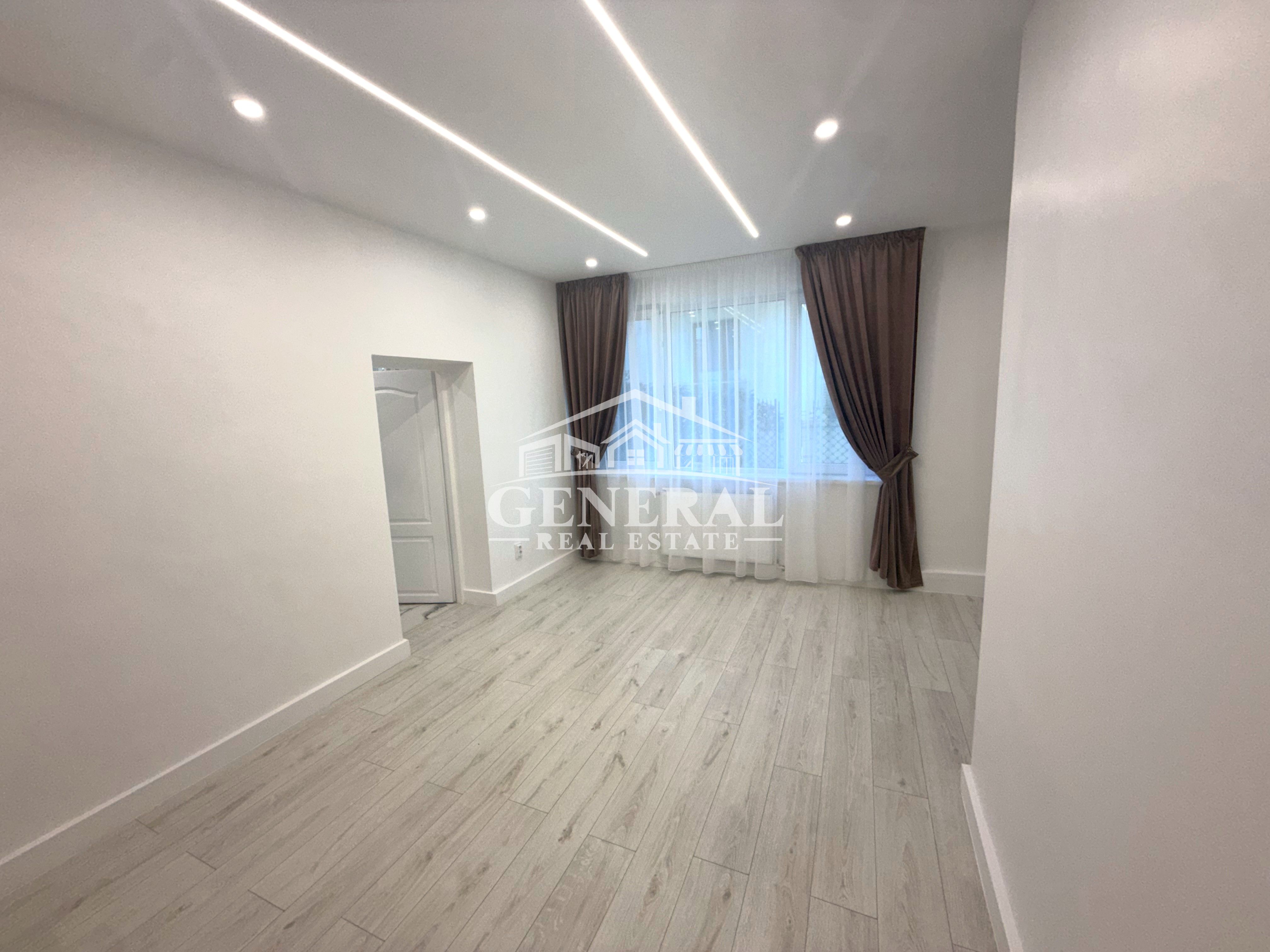 De vanzare ap. 4 camere 135m situat centrul orasului Baia Mare Renovat — fotografia 3