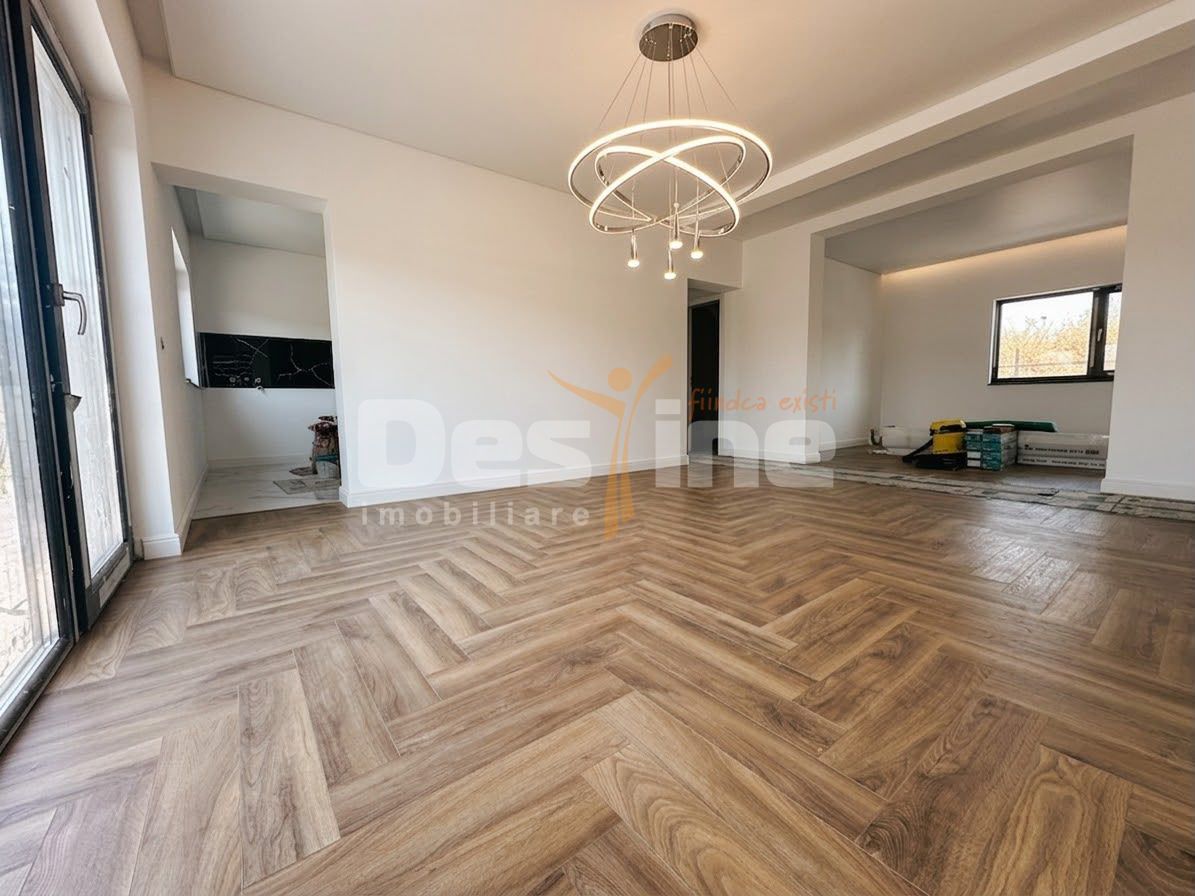 Casă individuală în Rediu – confort, terasă panoramică și acces rapid — fotografia 8