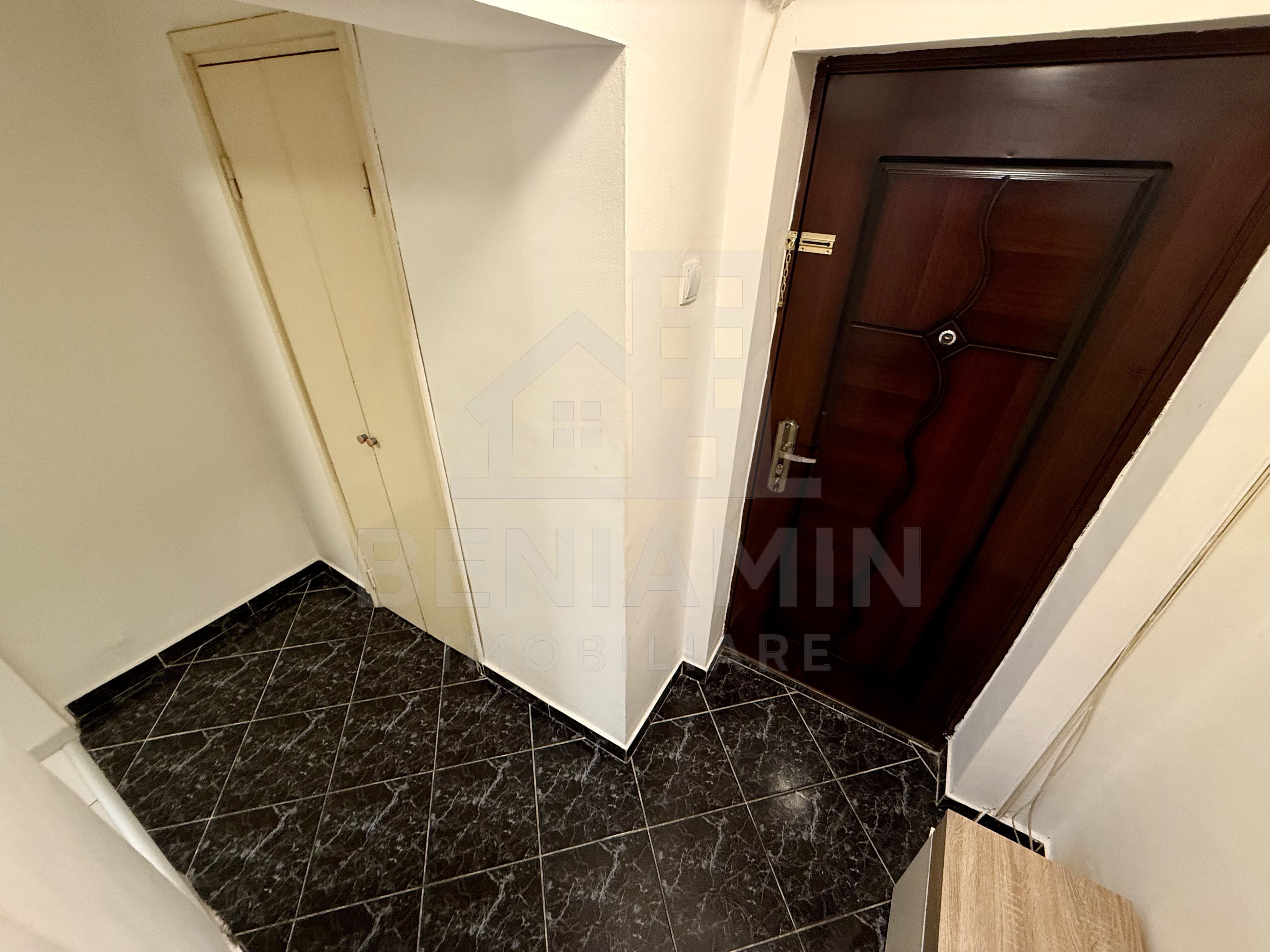2 camere decomandat - parter - mobilat - utilat - centru - Ramada — fotografia 6