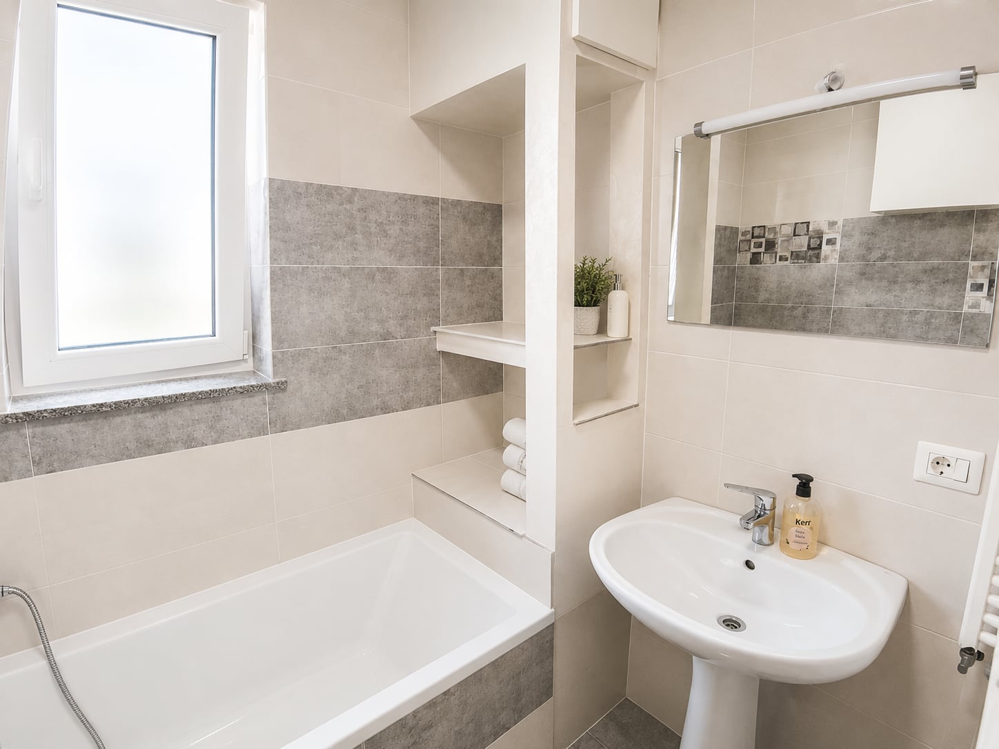 Apartament 2 camere decomandate, 51 mp – Obcini, str. Victoriei — fotografia 8
