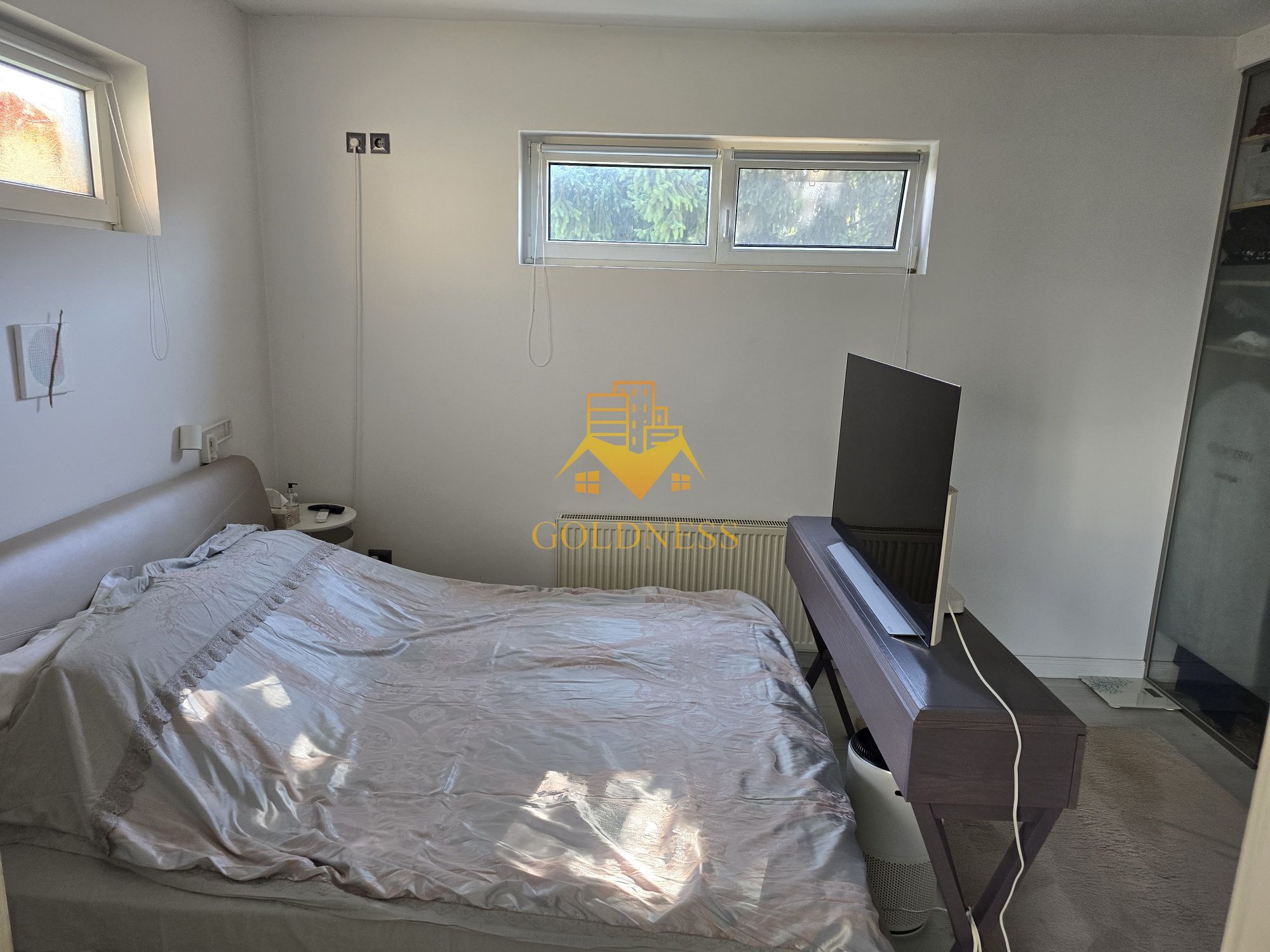 Casa 4 camere, Central, Cipariu, Titulescu, Brâncuși, Parcare — fotografia 4