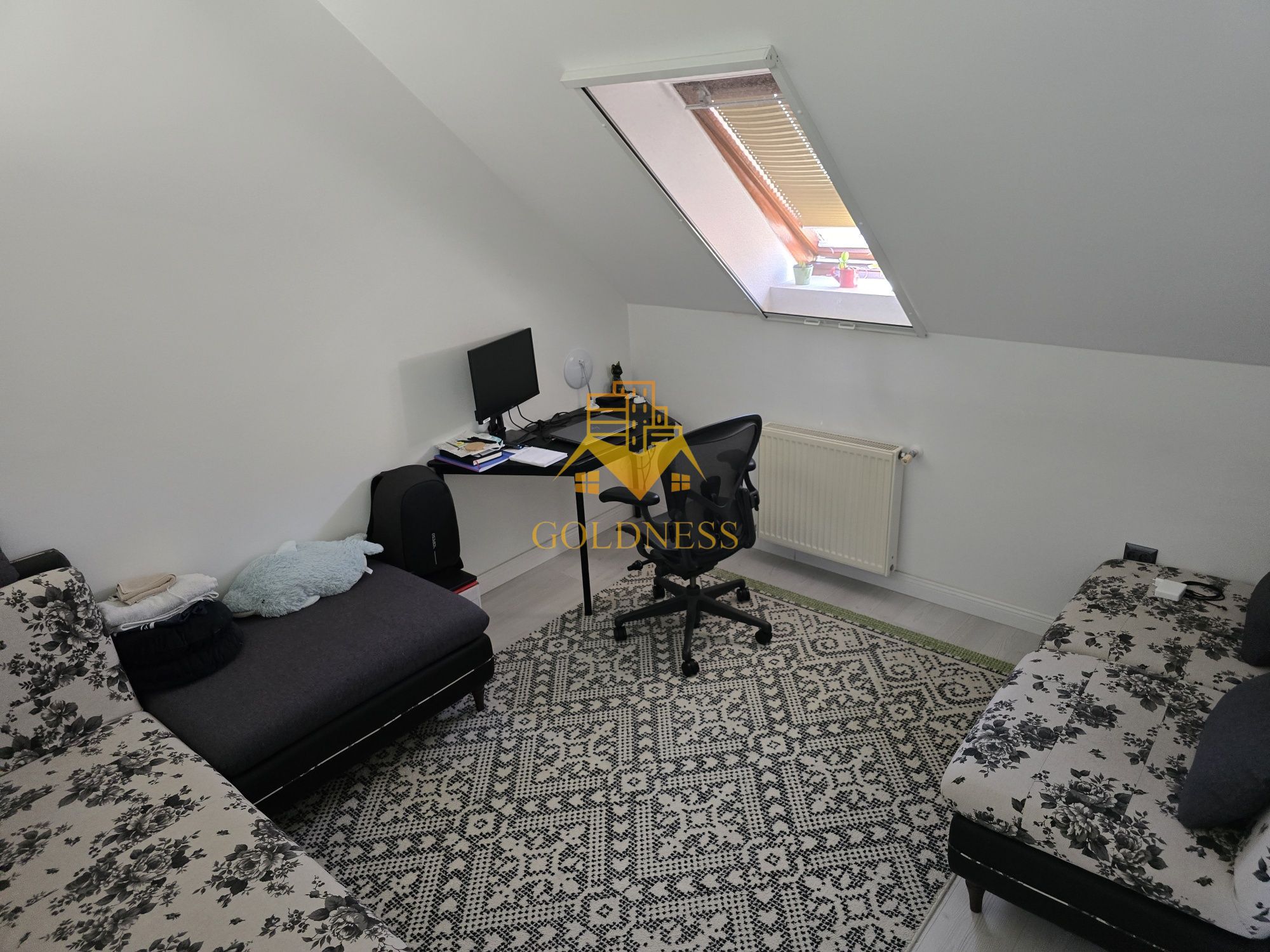 Casa 4 camere, Central, Cipariu, Titulescu, Brâncuși, Parcare — fotografia 5