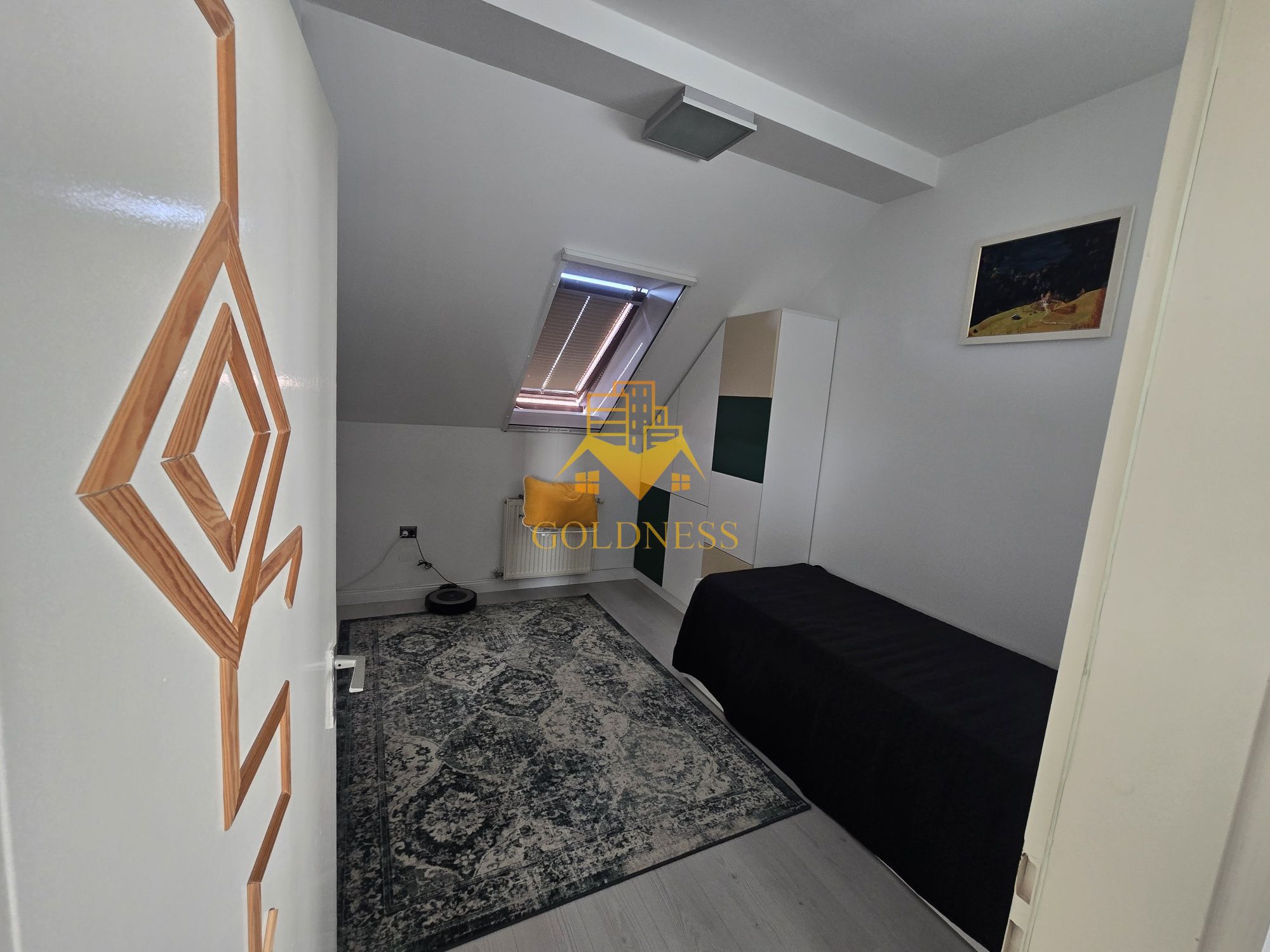 Casa 4 camere, Central, Cipariu, Titulescu, Brâncuși, Parcare — fotografia 6