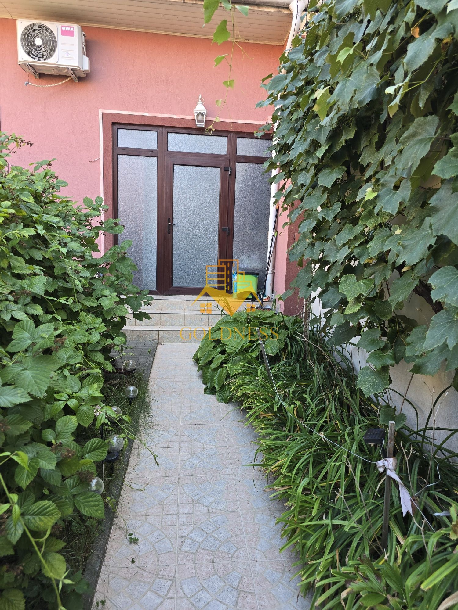 Casa 4 camere, Central, Cipariu, Titulescu, Brâncuși, Parcare — fotografia 8