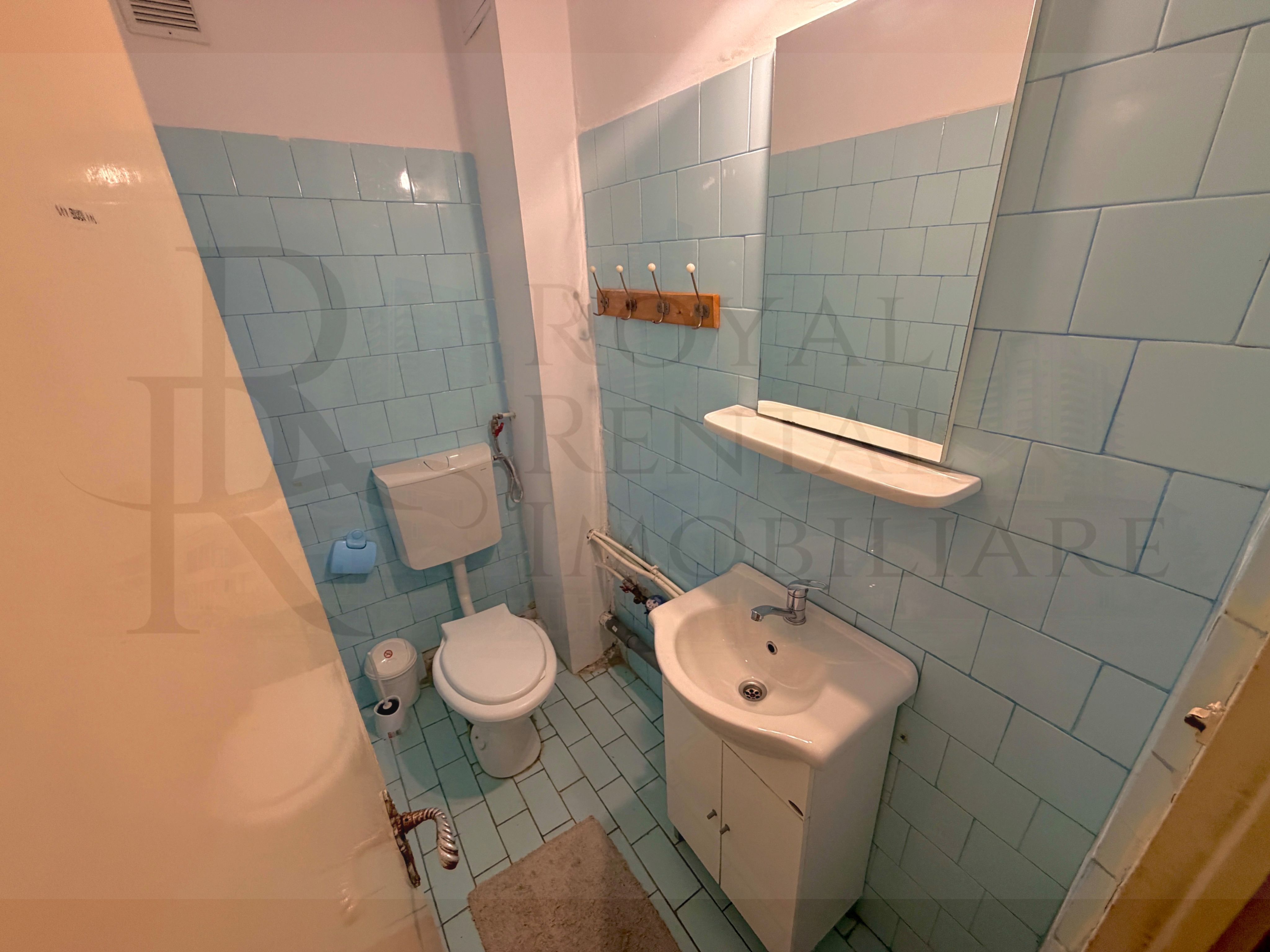 Apartament 4 camere în Ghergheni | Parcare proprie | Ideal studenți — fotografia 11