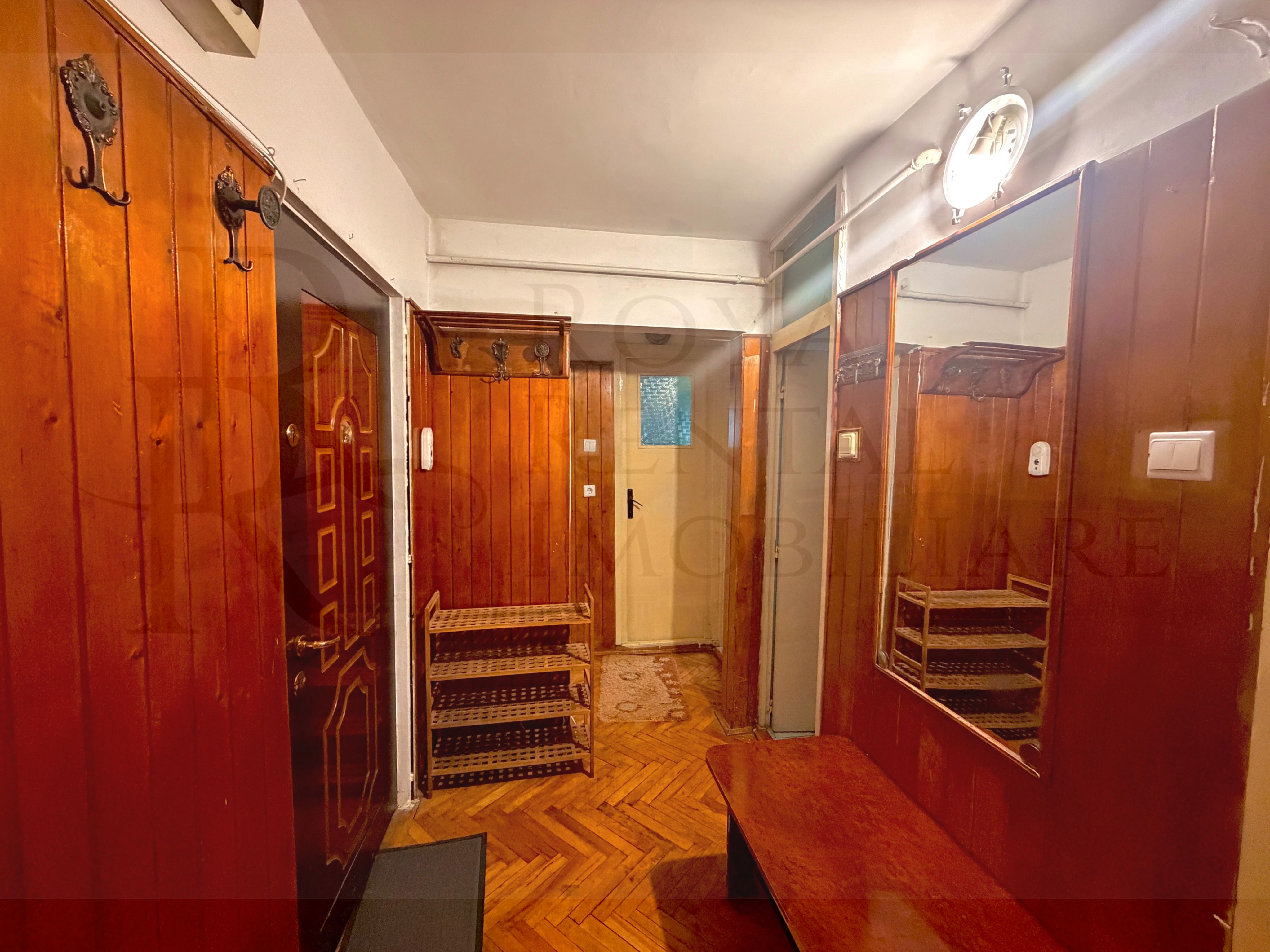 Apartament 4 camere în Ghergheni | Parcare proprie | Ideal studenți — fotografia 13