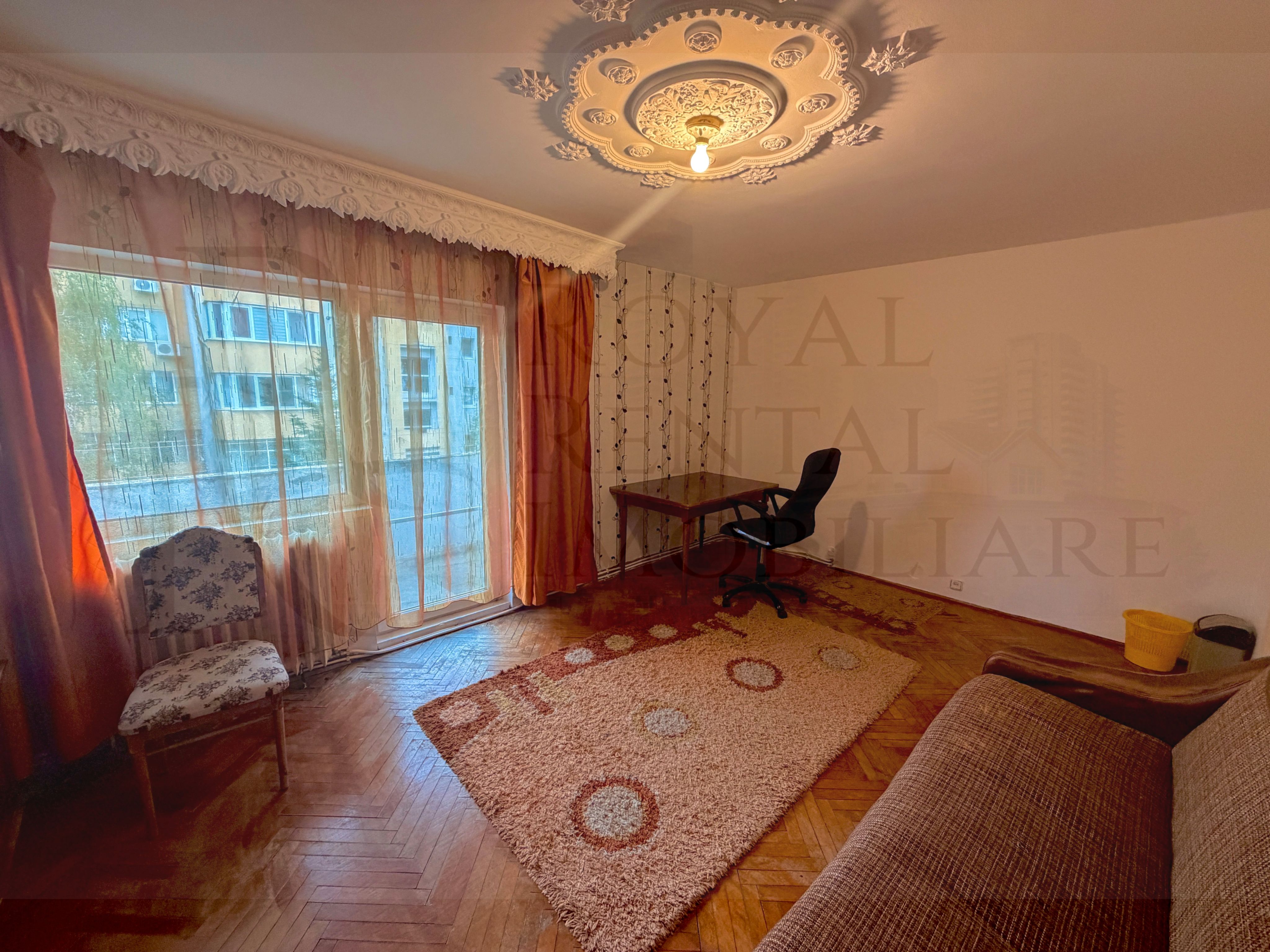 Apartament 4 camere în Ghergheni | Parcare proprie | Ideal studenți — fotografia 2