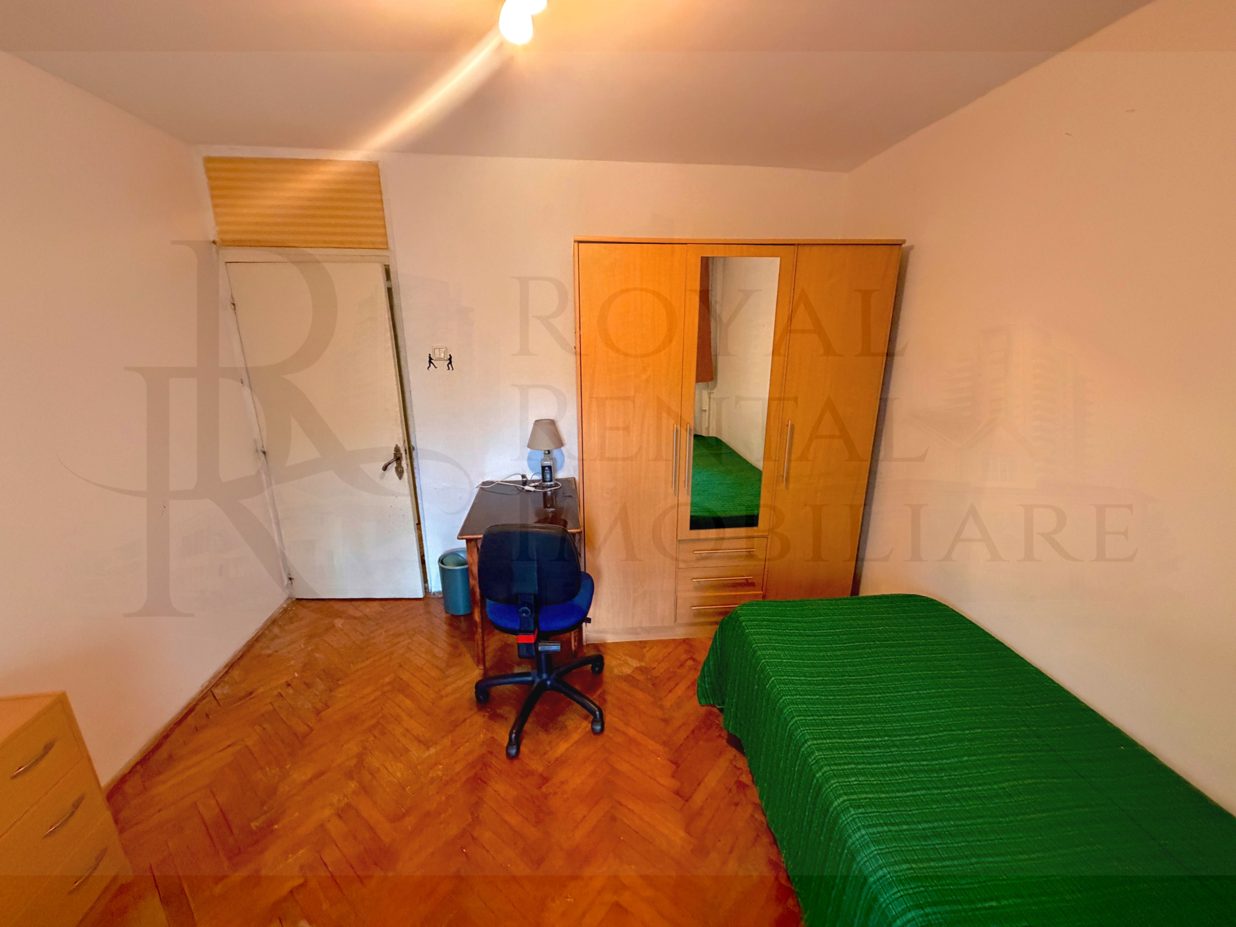 Apartament 4 camere în Ghergheni | Parcare proprie | Ideal studenți — fotografia 4