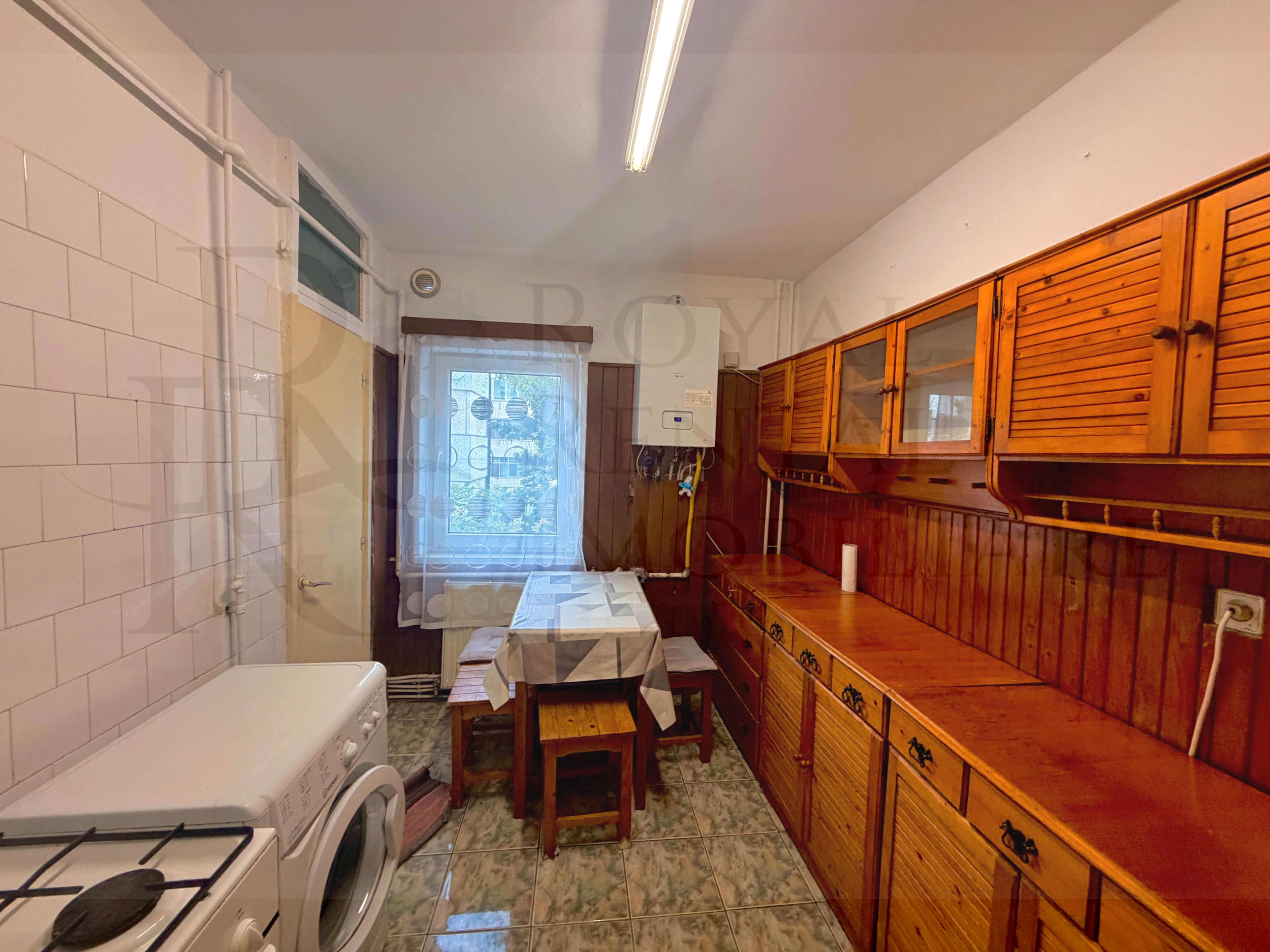 Apartament 4 camere în Ghergheni | Parcare proprie | Ideal studenți — fotografia 7