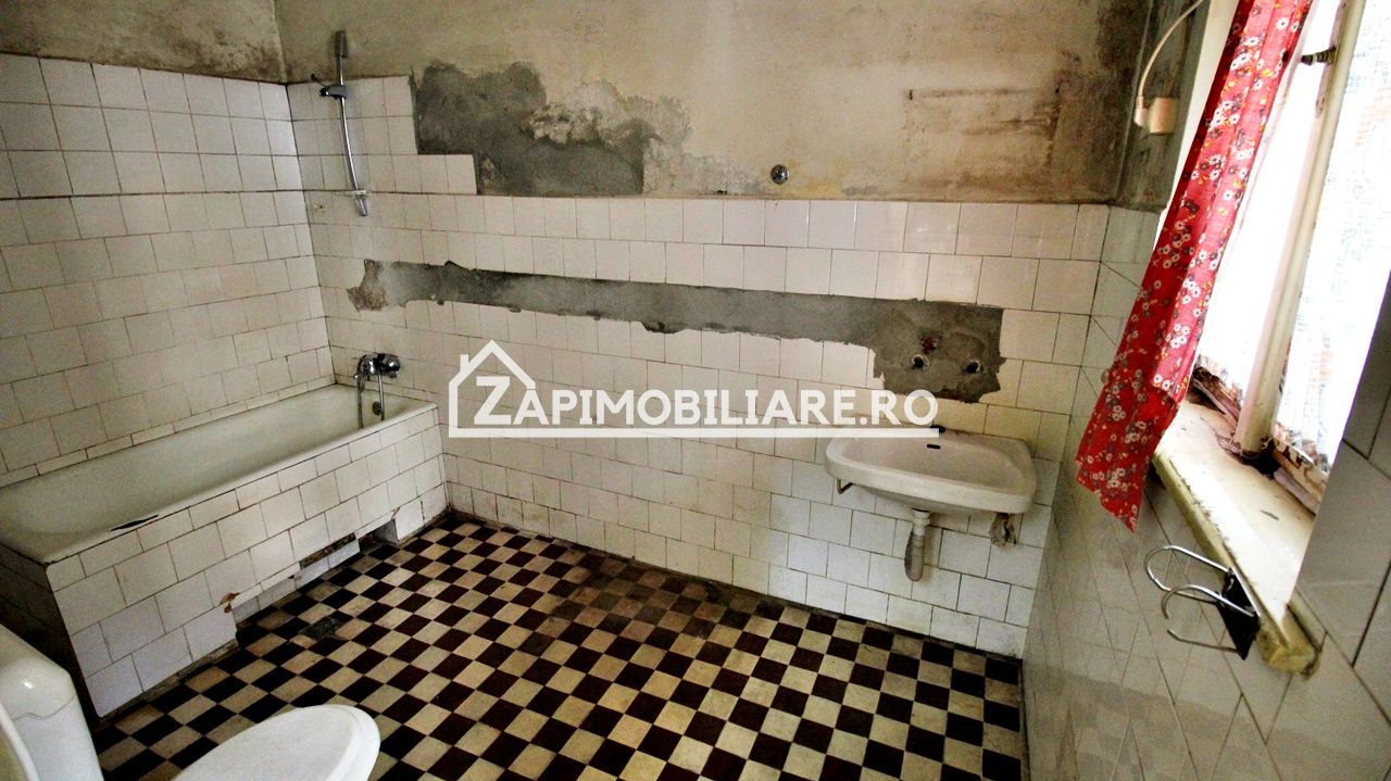 Casa 3 camere, 113 mp, 170 mp teren, zona Cetate — fotografia 8
