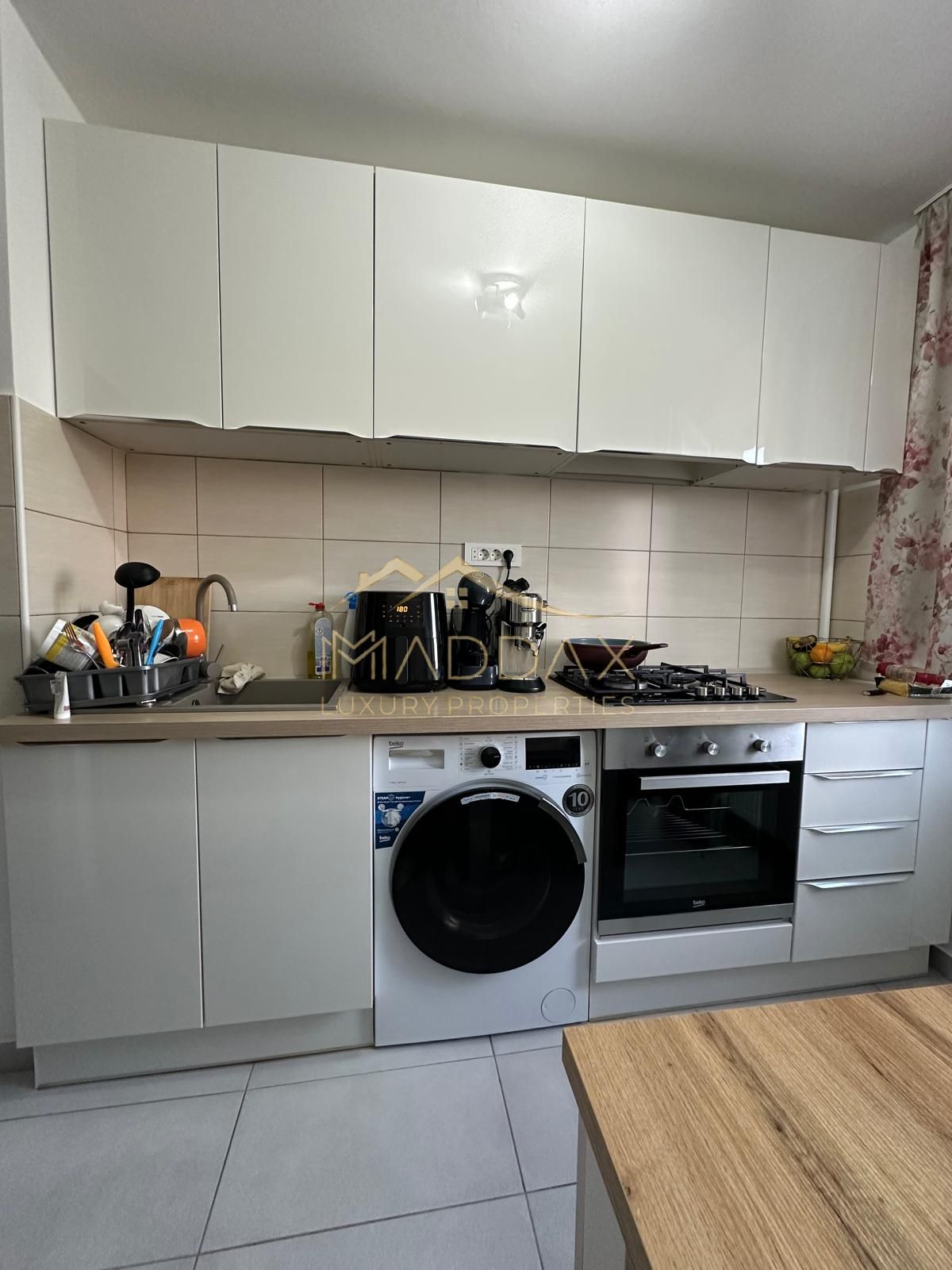 Apartament cu 2 cam, la 3 minute de metrou Jiului — fotografia 6