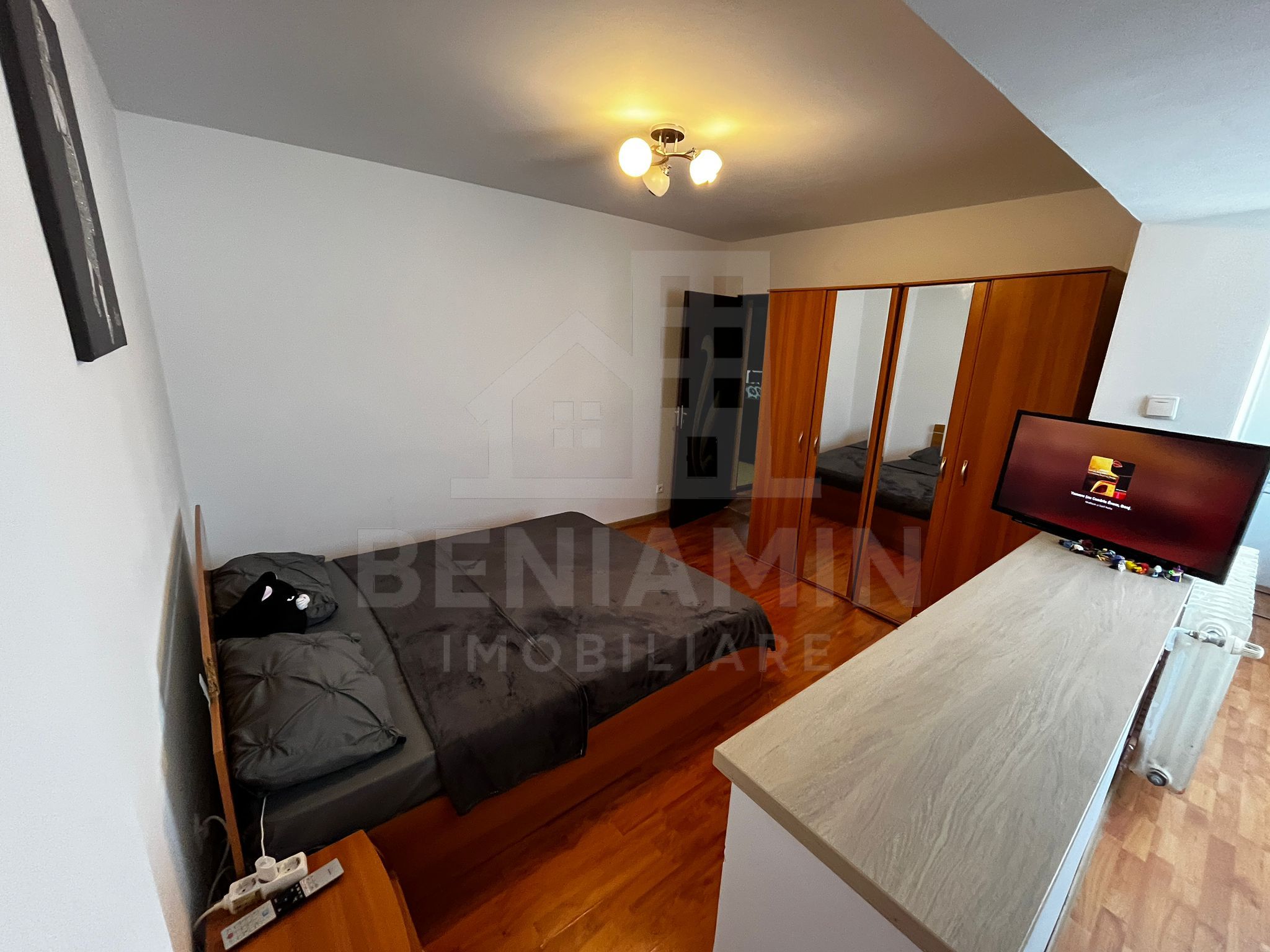 Apartament-2 Camere-Parter Inalt-60mp-2 Balcoane-Piata Valea Rosie — fotografia 3