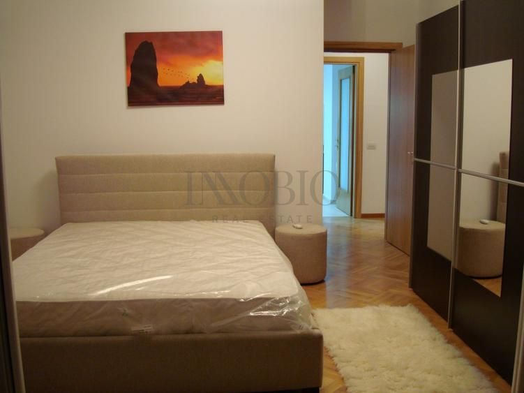Apartament 3 Cam cu Vedere la Herăstrău | Terasă  | Parcare — fotografia 2