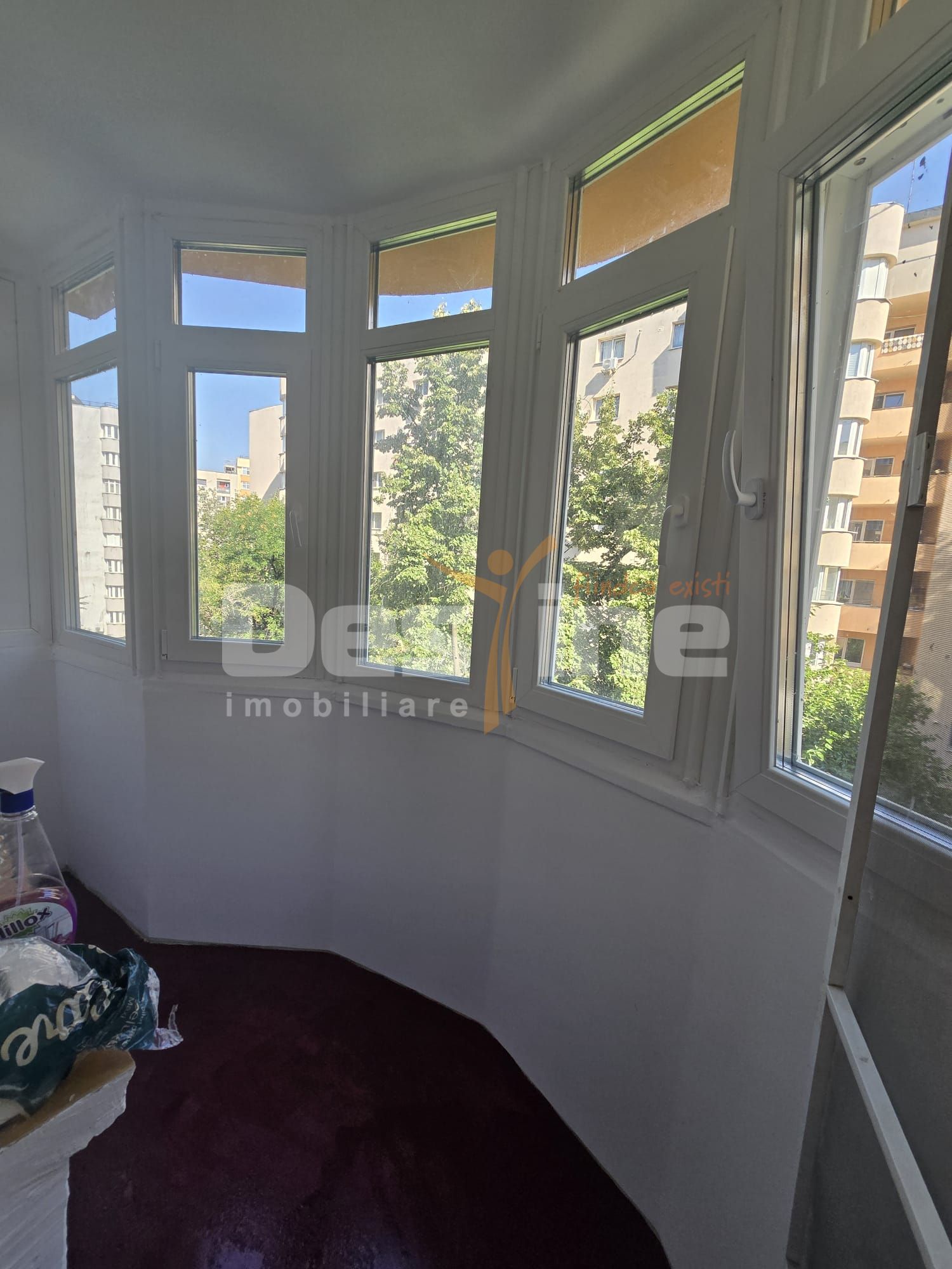 Nerva Traian | Garsoniera | 42mp | et 4 | mobilata |  399 euro — fotografia 6