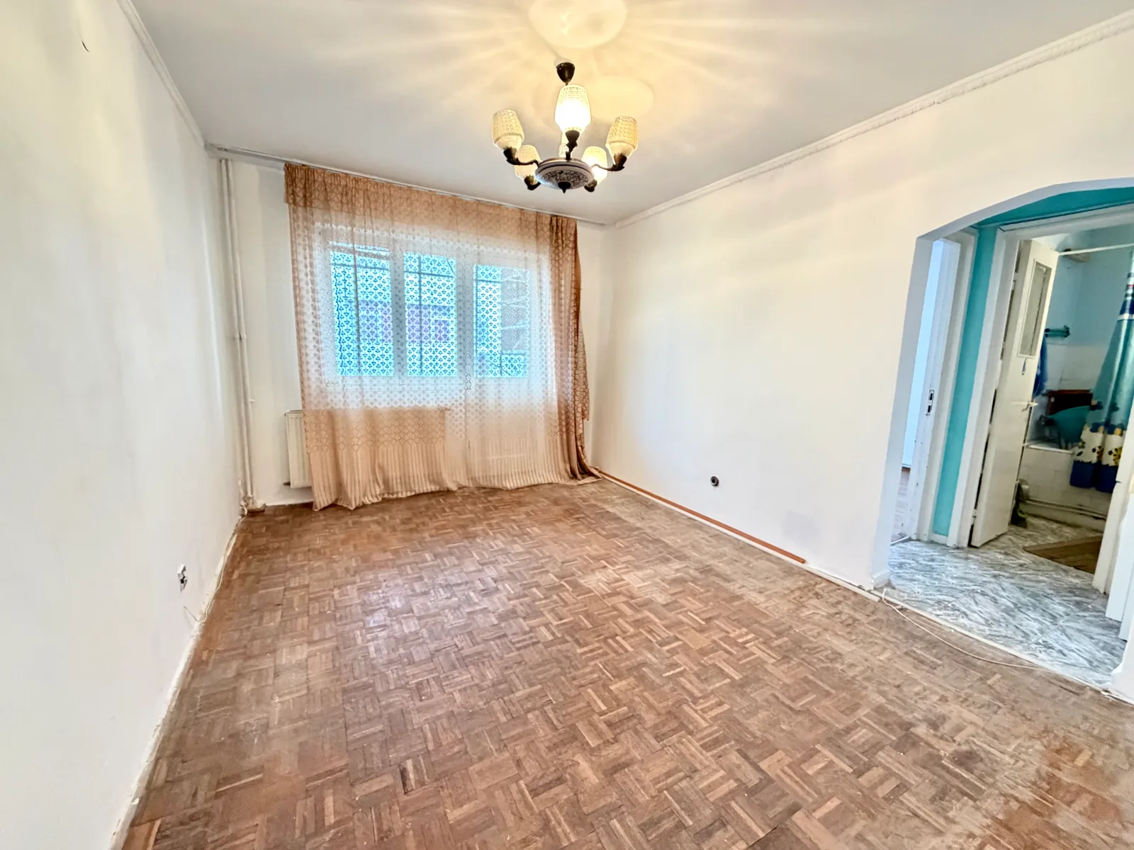 3 camere, et 3, 57 mp Miron Costin — fotografia 4