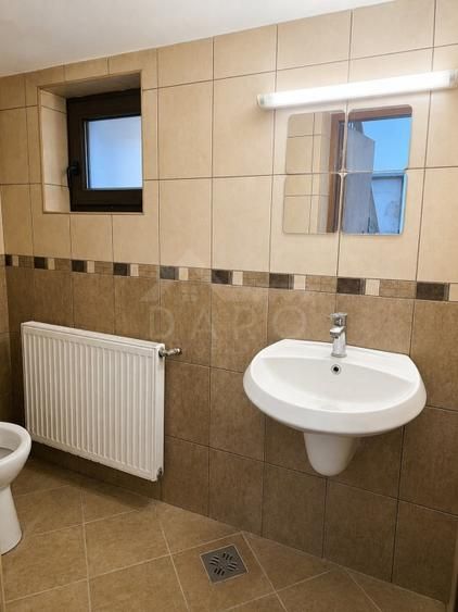 PRIMA ÎNCHIRIERE - Spațiu Comercial Ultracentral de 90mp — fotografia 5