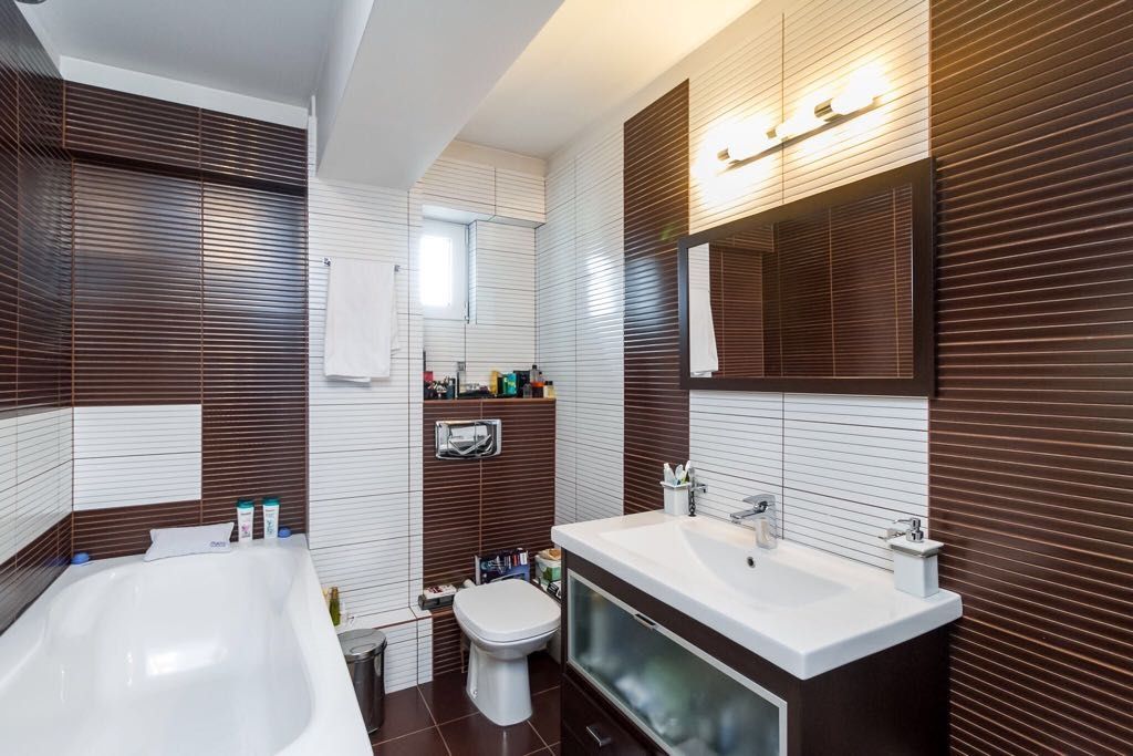 Vand apartament de lux — fotografia 3