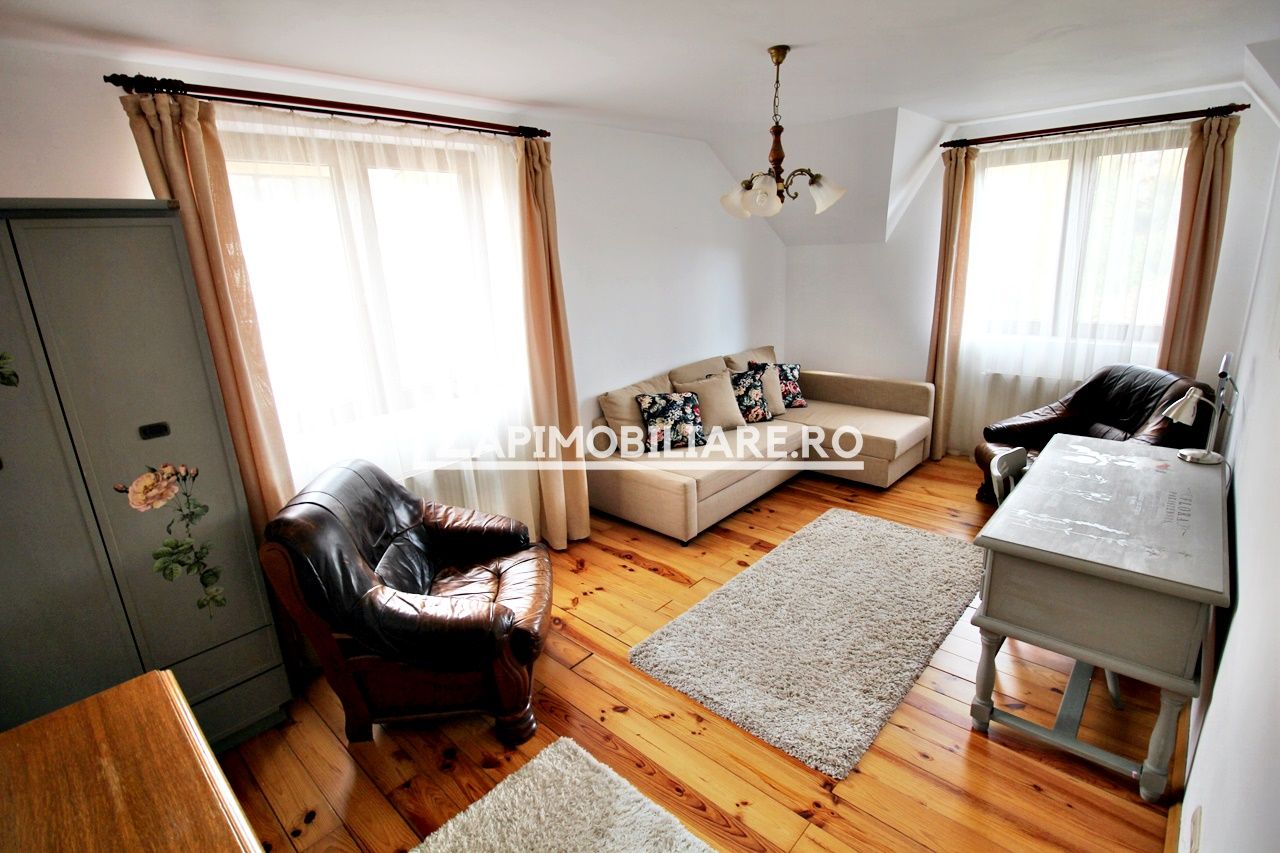 Casa 3 camere, 2 bai,1 garaj,teren 360 mp.zona Dambu Pietros — fotografia 5