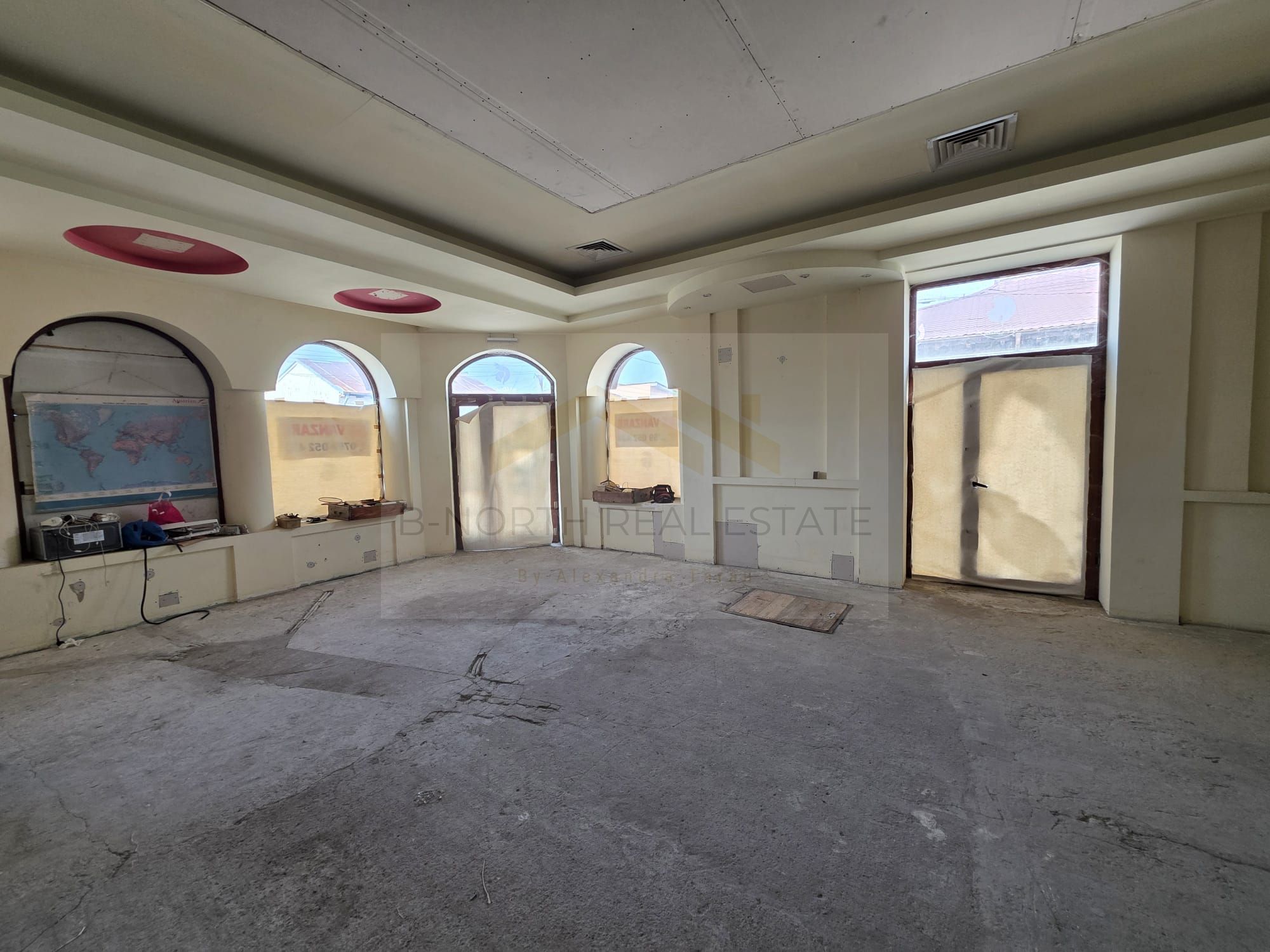 Spațiu comercial în centrul vechi Urziceni |Clădire stradală de colț | 288 mp — fotografia 3