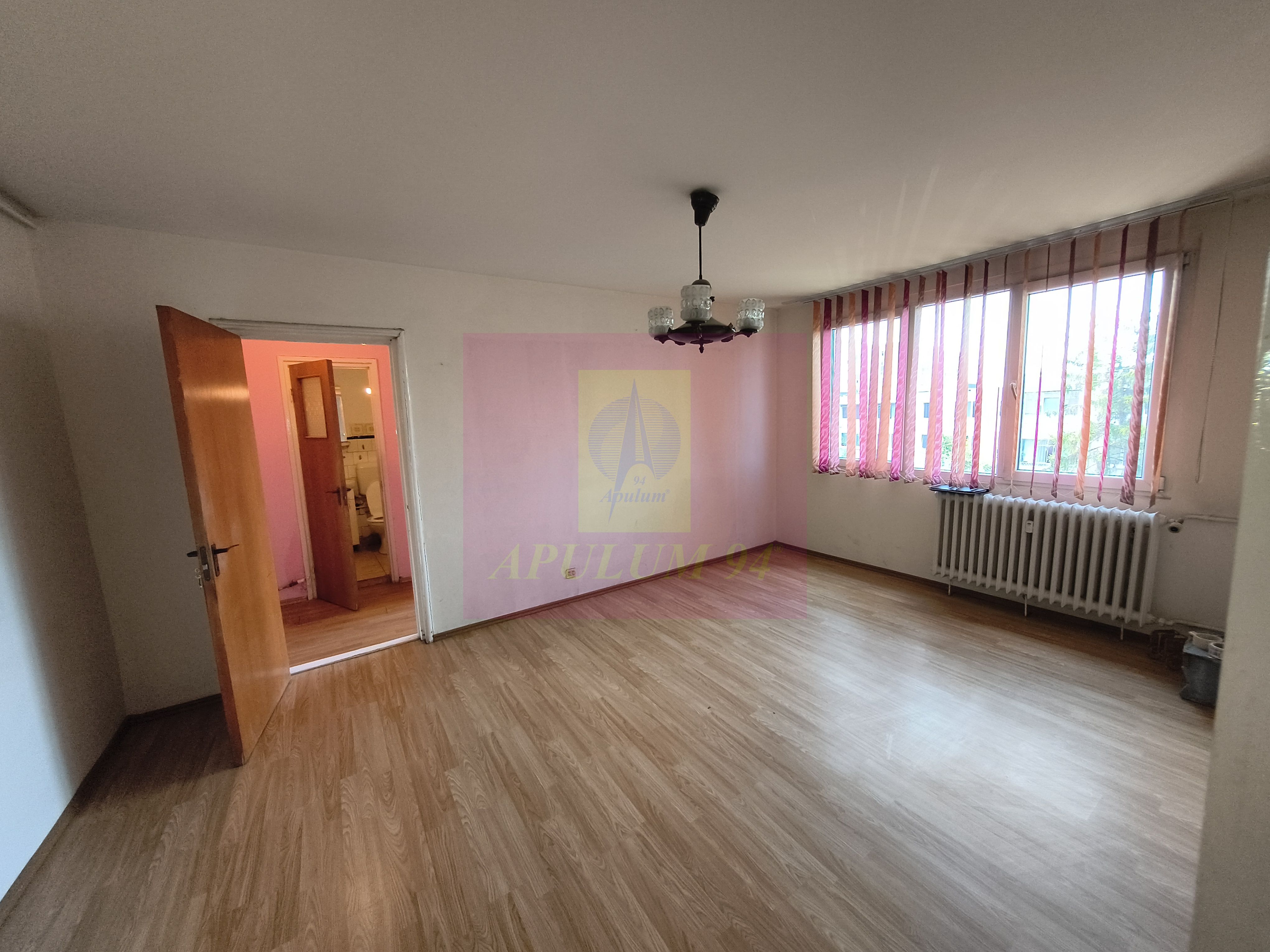 Drumul Taberei - Valea Ialomiței,  Apartament 3 camere în Bloc P+4 — fotografia 2