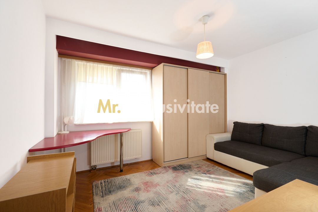 Apartament cu 3 camere de inchiriat, ultracentral, Pitesti — fotografia 4
