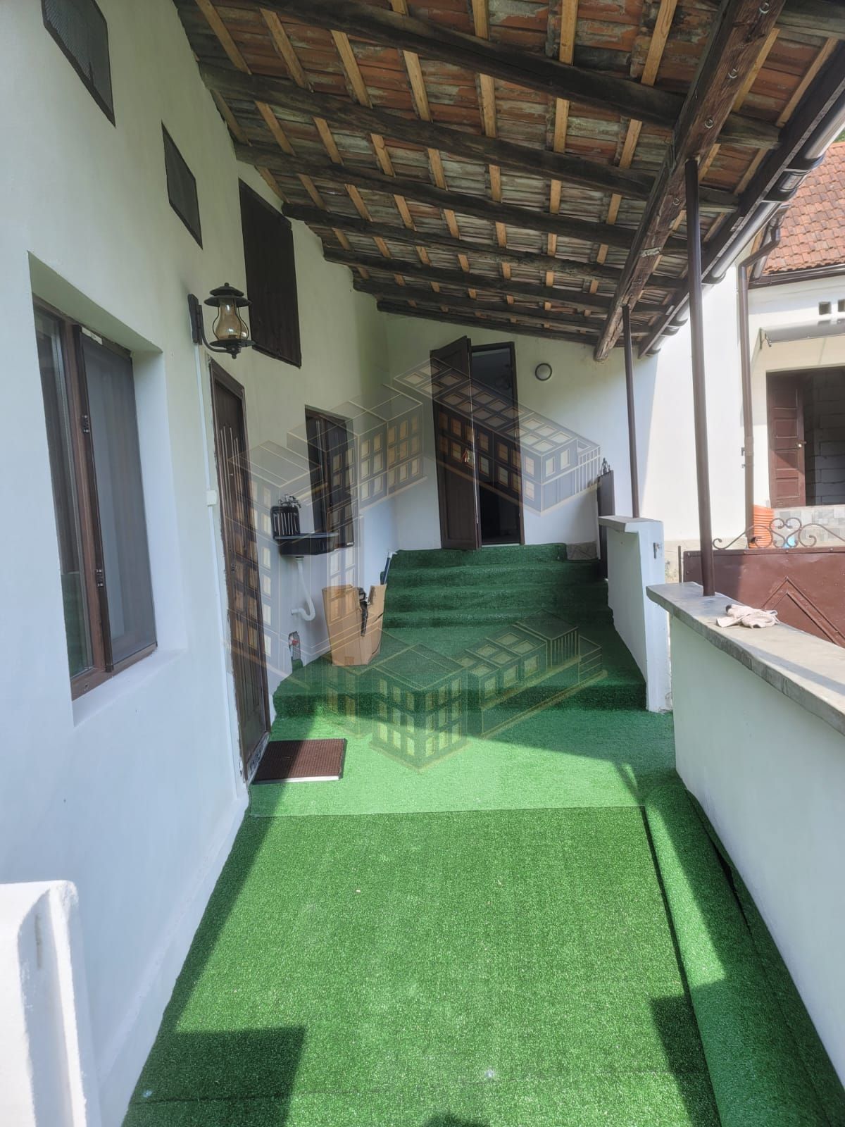 Casa individuala, renovata, teren 5 ha, Glodghilesti, Hunedoara — fotografia 6