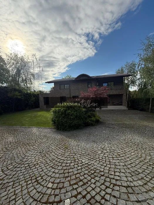 Casa individuala 7 camere l 310 mp utili l garaj l Faget — fotografia 4