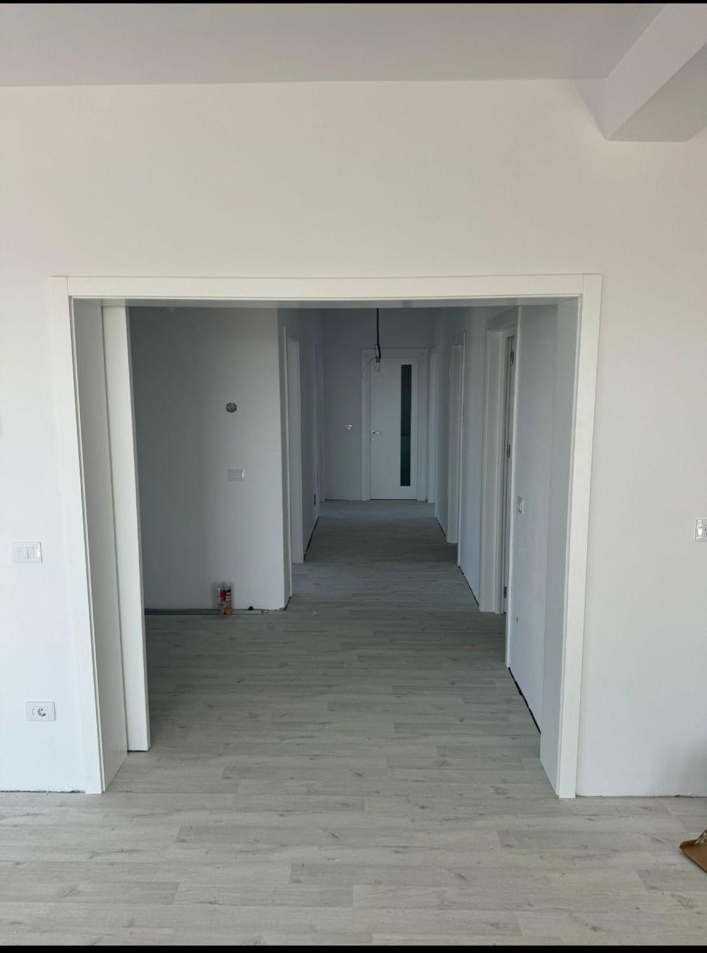 Vând casă Rediu langa padure — fotografia 3