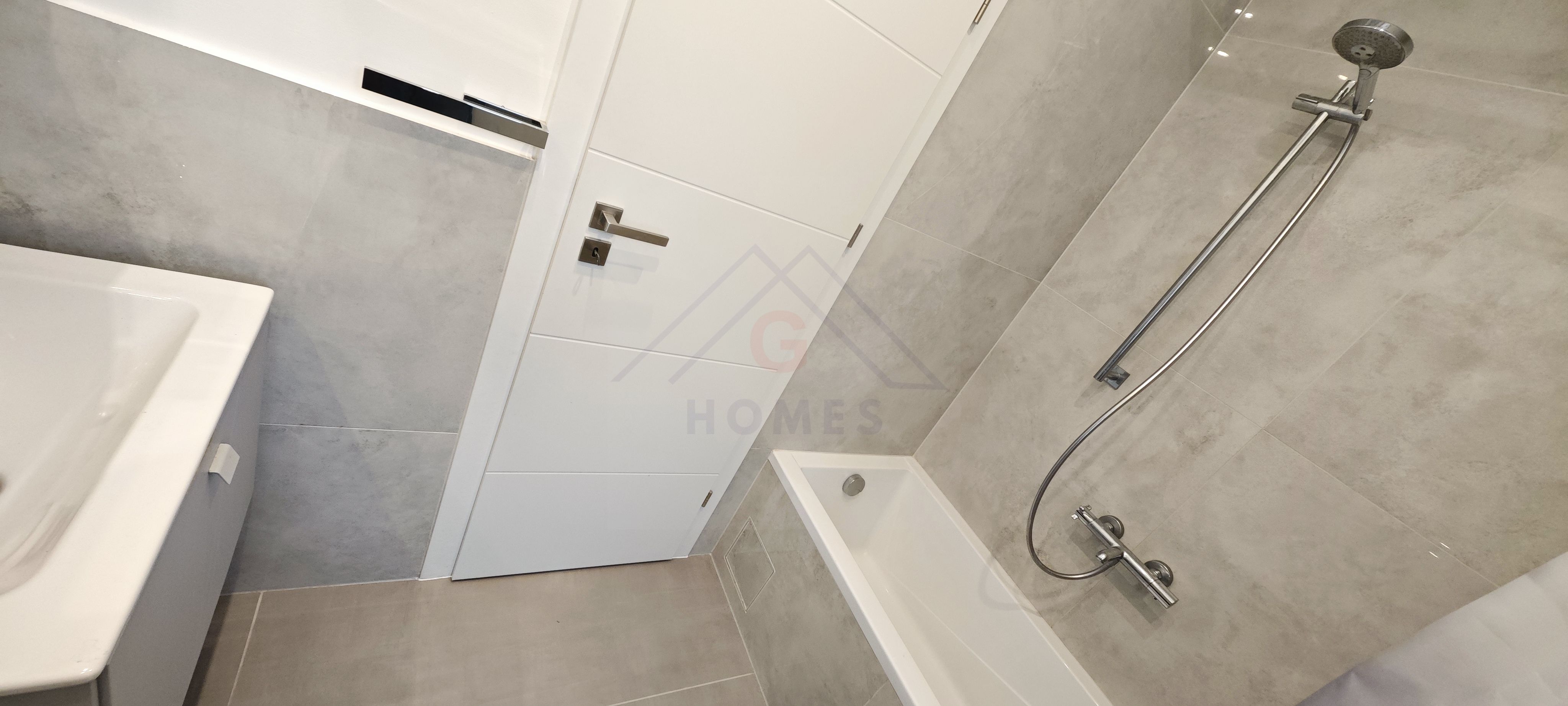 Prima inchiriere! Casa moderna, spatioasa, PET FRIENDLY.  Zona Serena. — fotografia 6