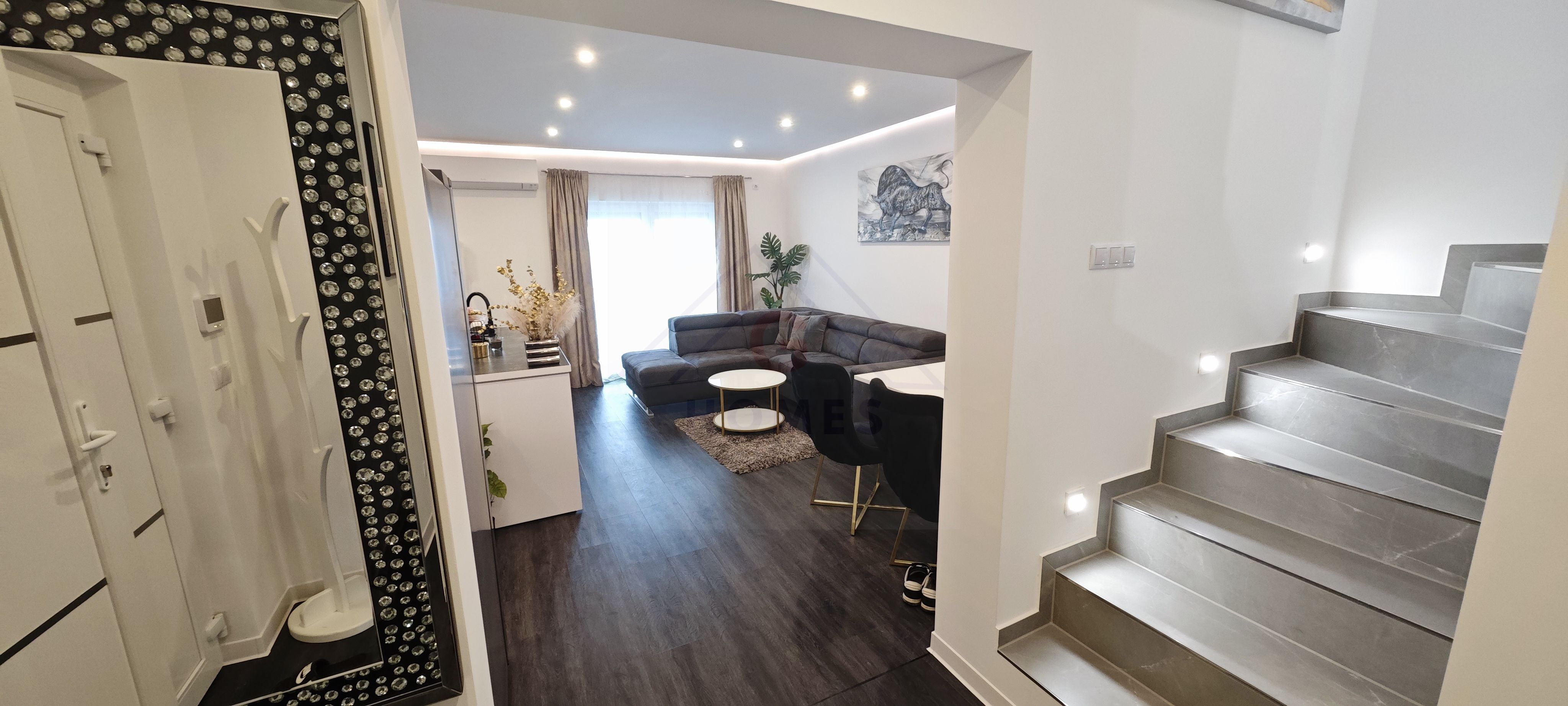 Prima inchiriere! Casa moderna, spatioasa, PET FRIENDLY.  Zona Serena. — fotografia 7