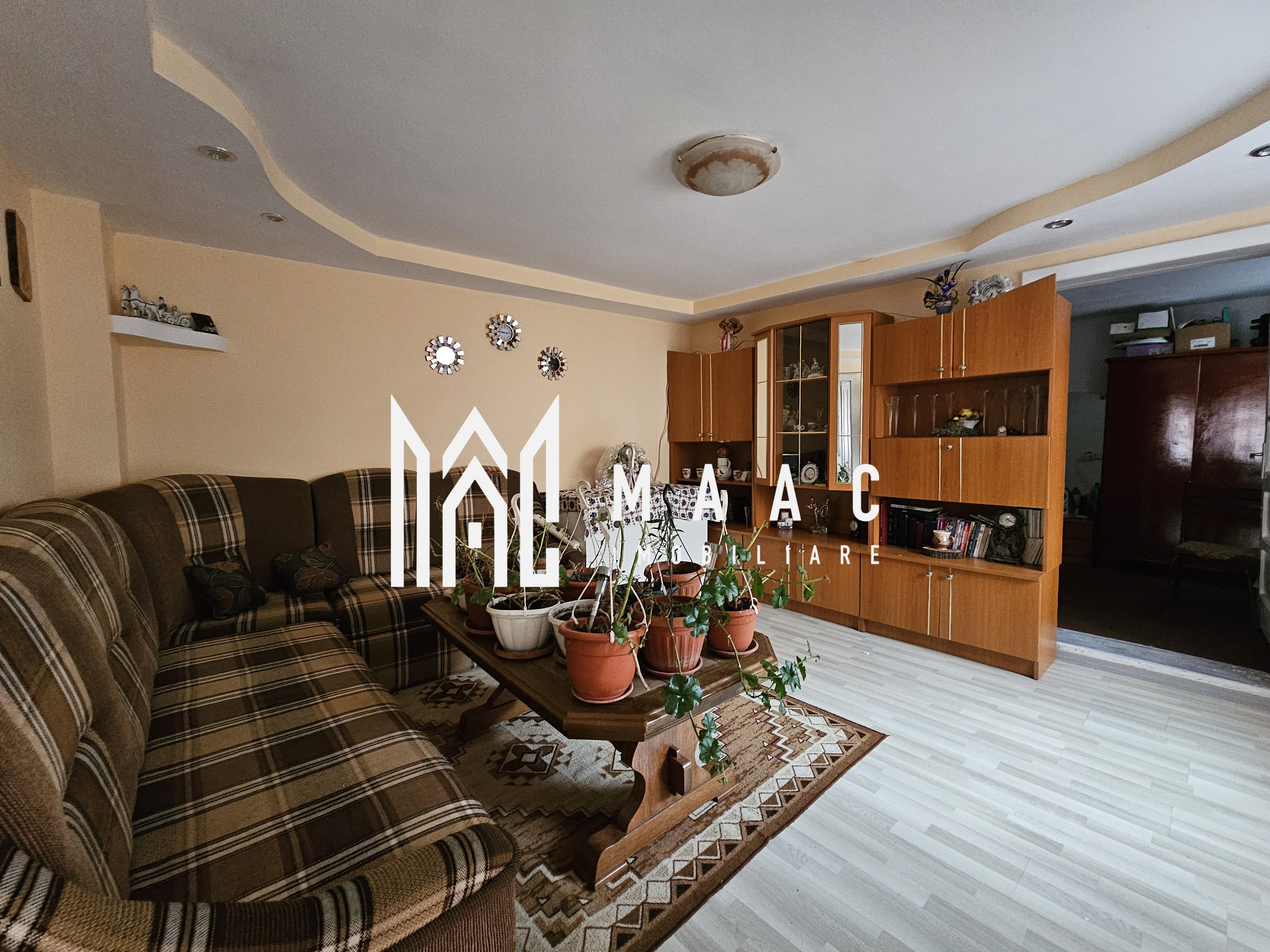 Casa Individuala | 2 Corpuri | 4 Camere | 100 MPU | Saliste