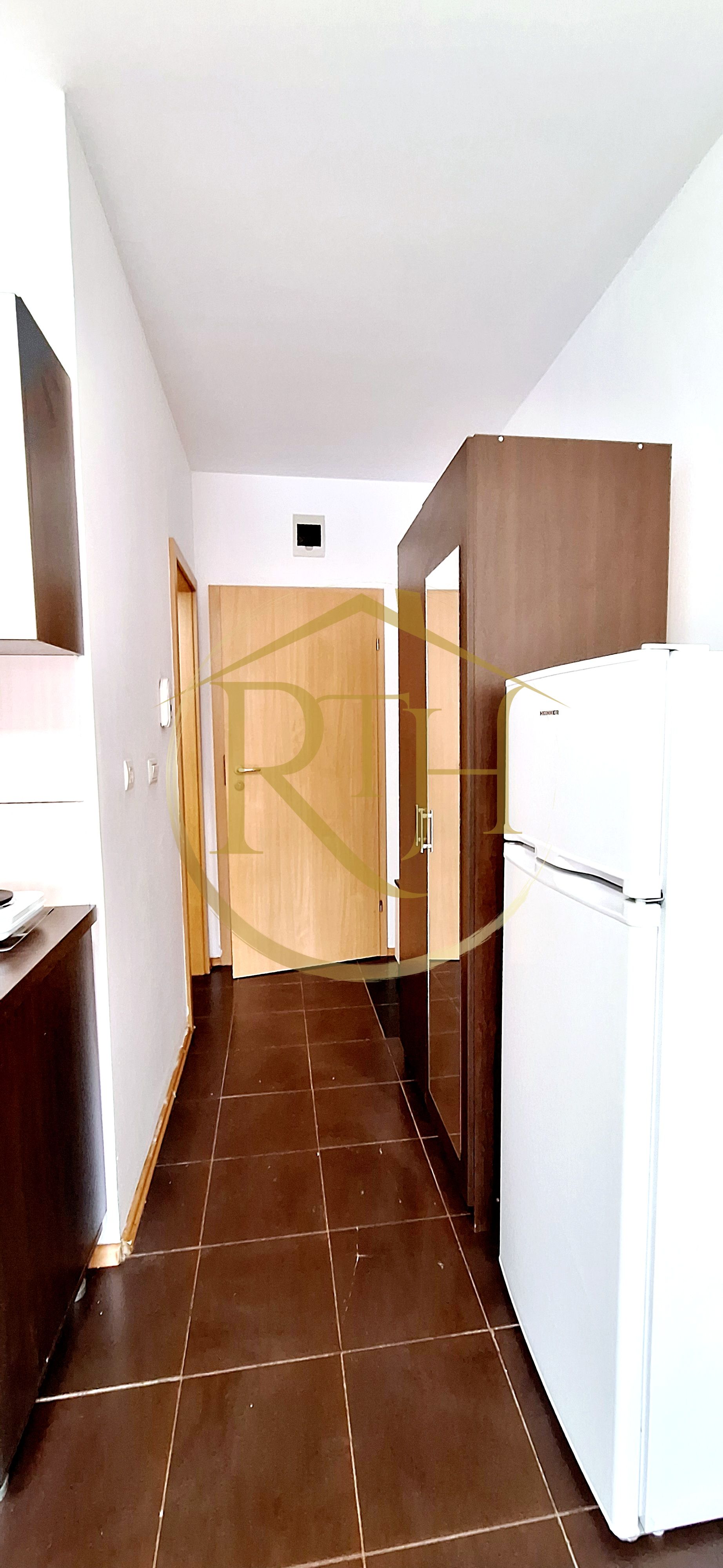Oferim spre inchiriere garsoniera, zona Soarelui, langa Sud Plaza — fotografia 11