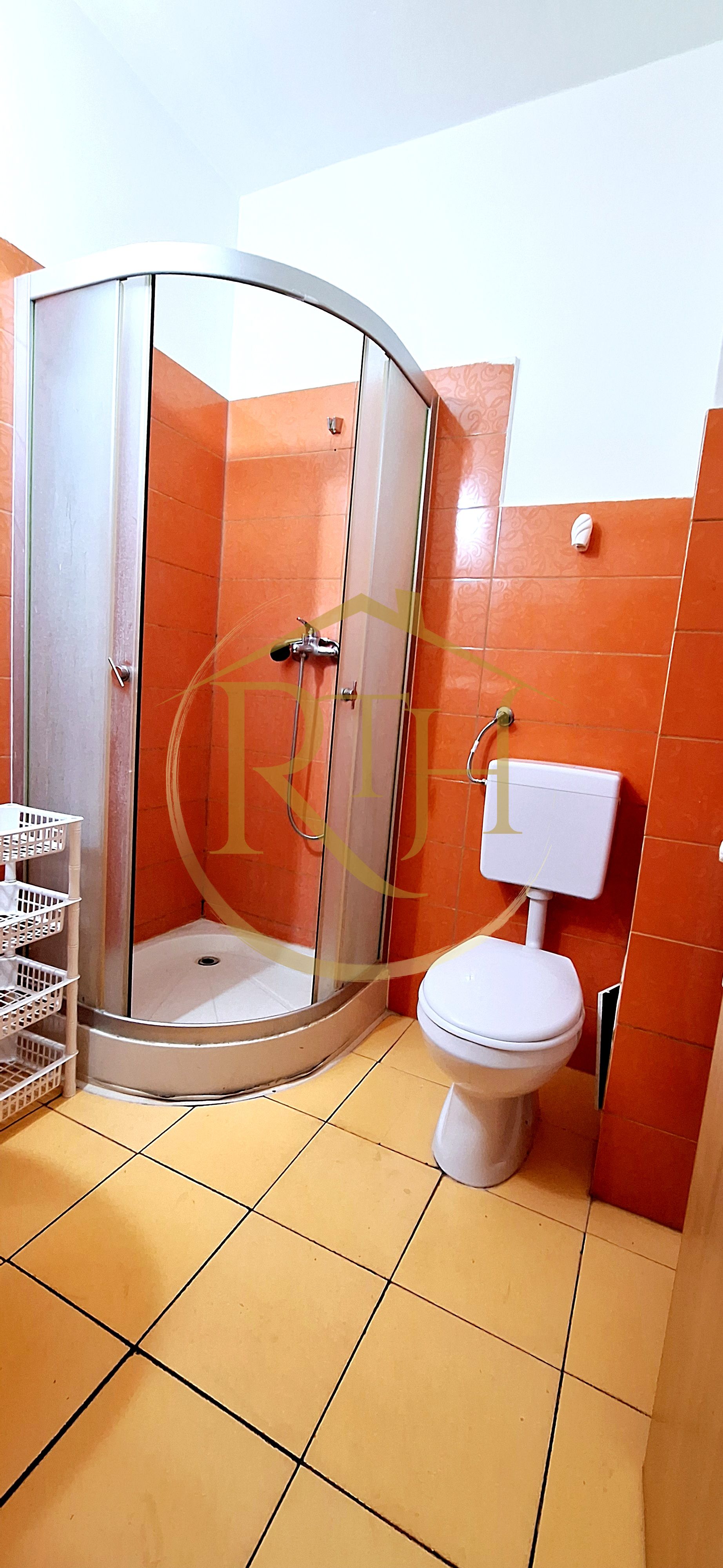 Oferim spre inchiriere garsoniera, zona Soarelui, langa Sud Plaza — fotografia 14