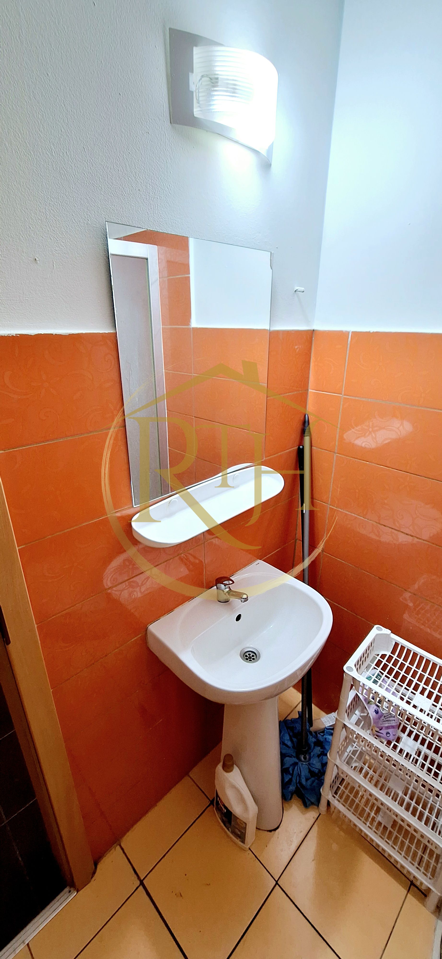 Oferim spre inchiriere garsoniera, zona Soarelui, langa Sud Plaza — fotografia 15