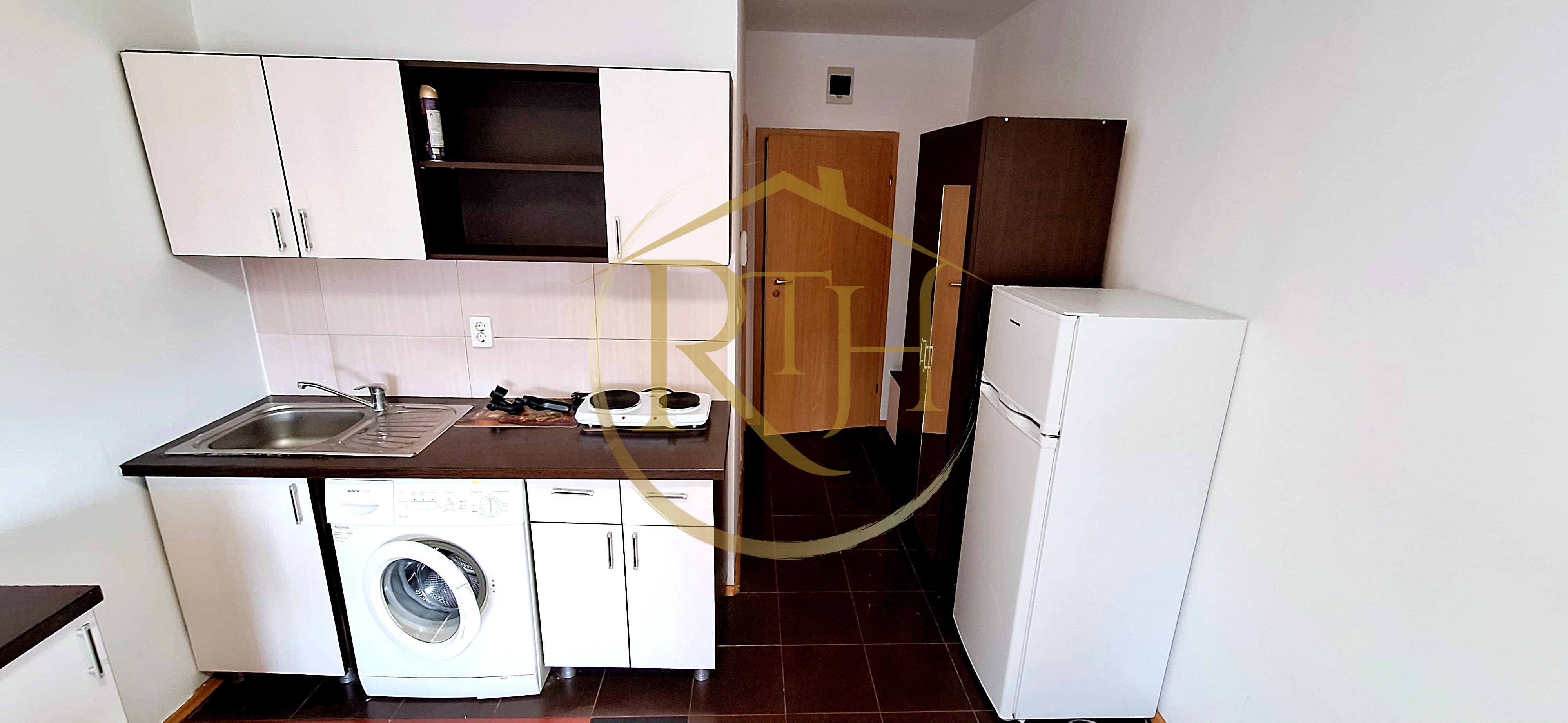 Oferim spre inchiriere garsoniera, zona Soarelui, langa Sud Plaza — fotografia 8