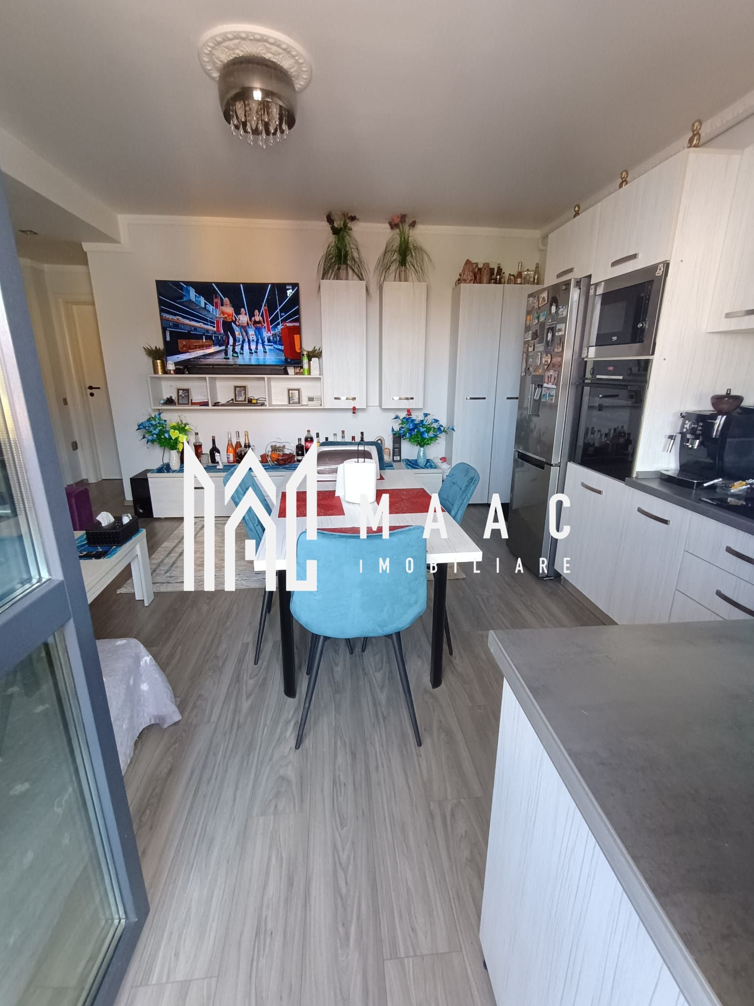 Apartament 3 camere | Etaj 1 | Decomandat | Baclon | Parcare — fotografia 6