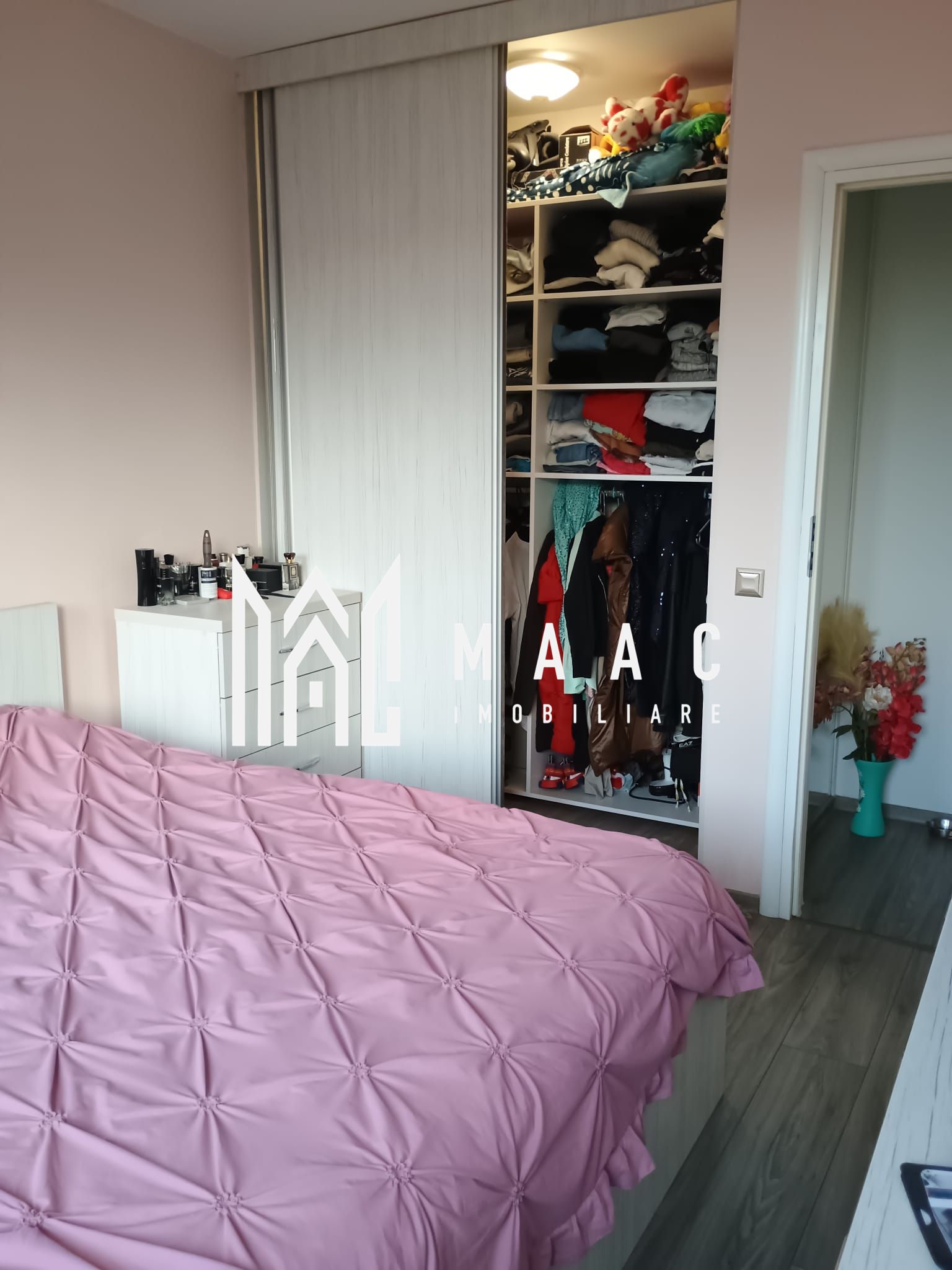 Apartament 3 camere | Etaj 1 | Decomandat | Baclon | Parcare — fotografia 9