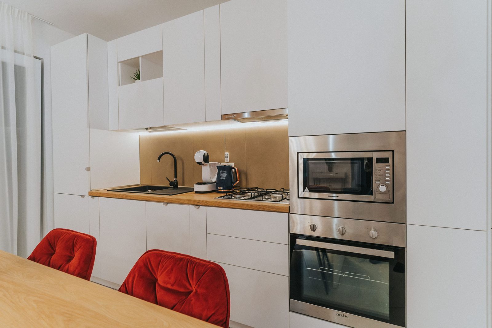3 camere, ultracentral, Oradea. 235 000 E. Comision 0 — fotografia 15