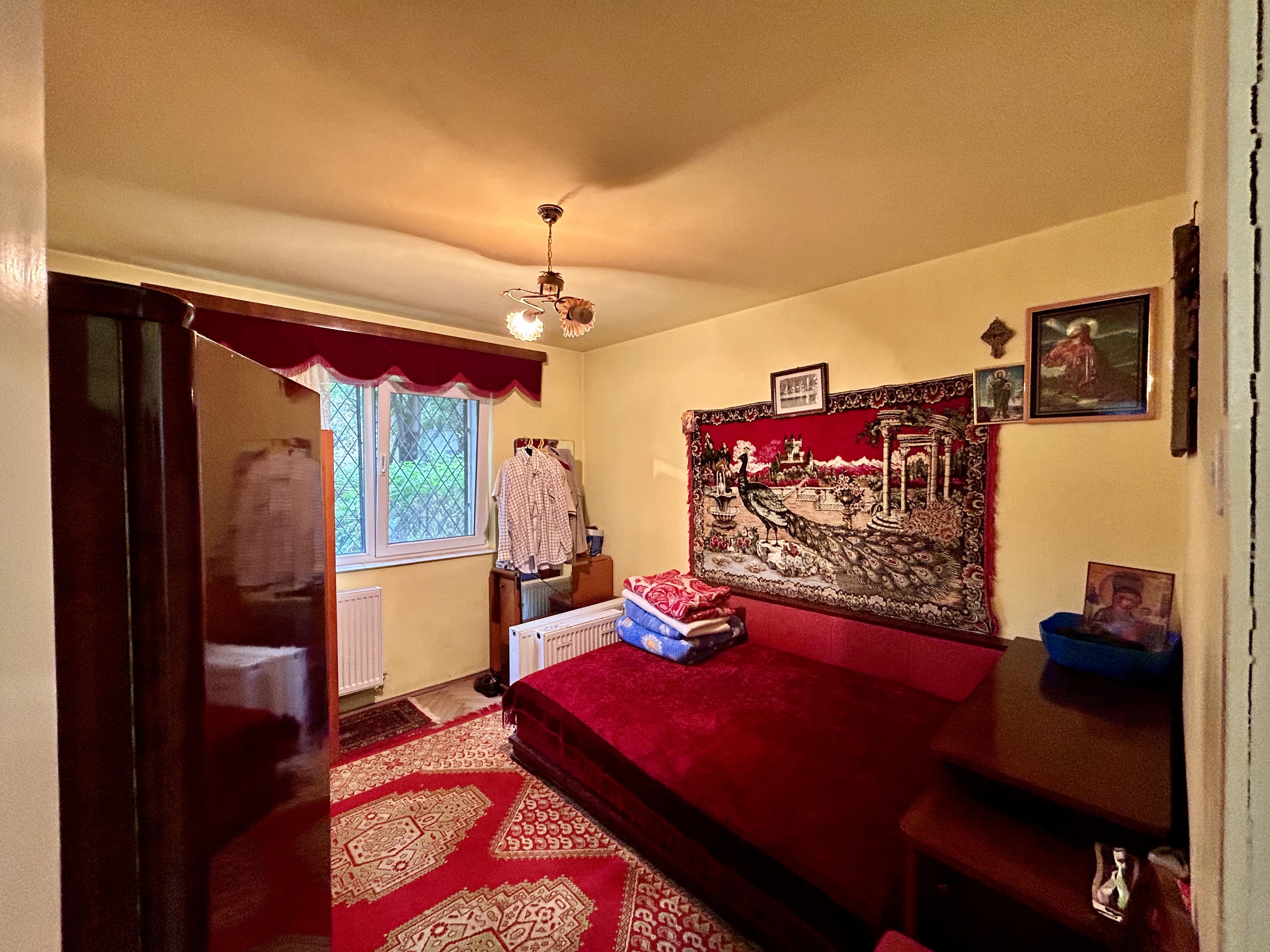 Apartament 2 camere, semidecomandat, parter, Nord, Ploiesti