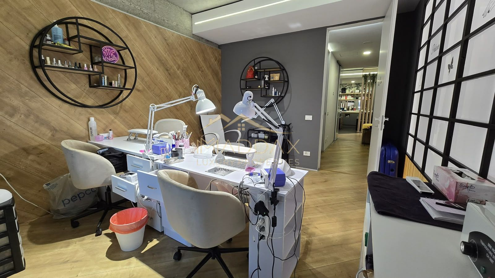 BUSINESS BEAUTY PREMIUM  „LA CHEIE”  DE VÂNZARE – PARCUL VERDI / FLOREASCA — fotografia 5