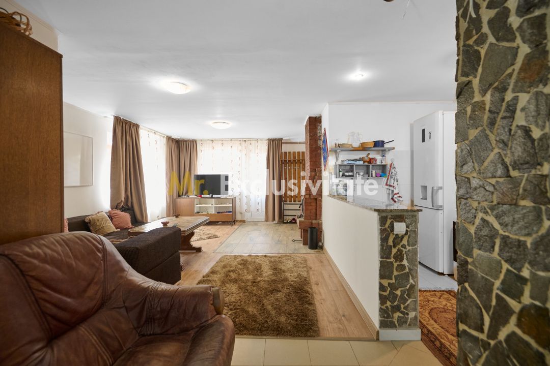 Casa de vacanta sau pensiune in Dâmbovicioara 5 camere, 5 bai, 6412 mp teren — fotografia 4